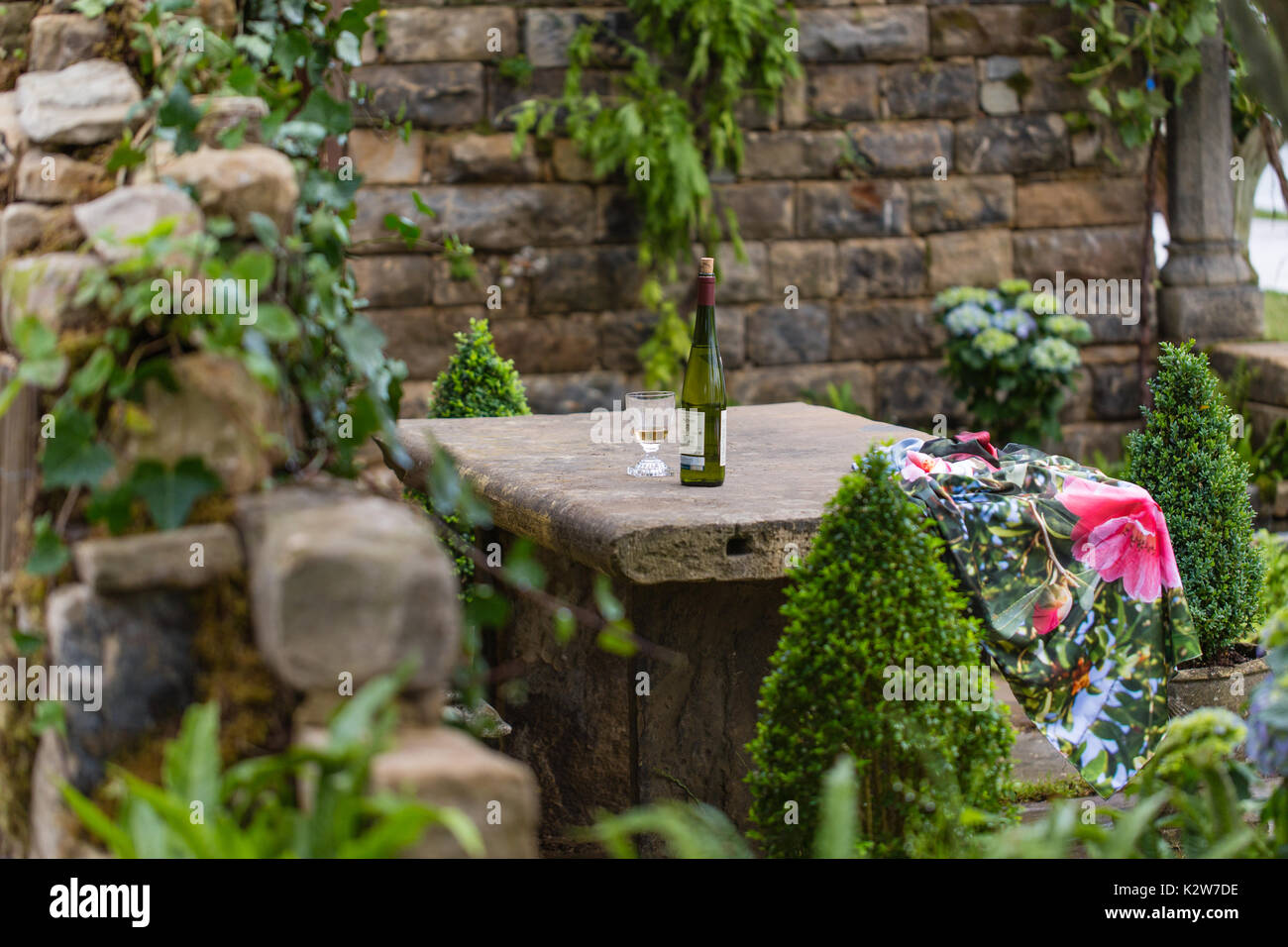 Die pazo secret garden. Rhs Hampton Court 2017. Designer: Rose mcmonigall Garten Design Stockfoto