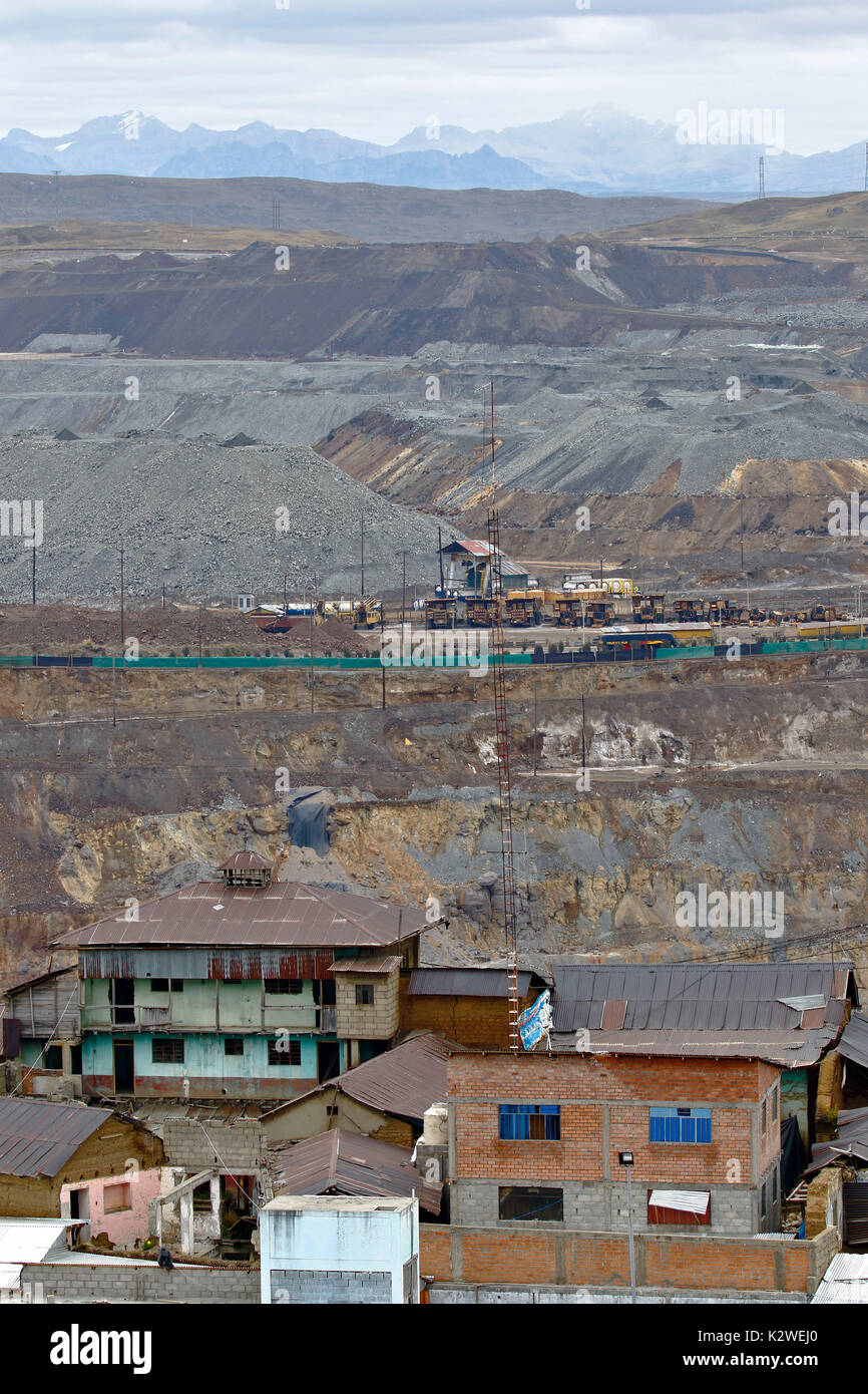 Häuser und Bergbau Gewinnung in 'Cerro de Pasco' Stockfoto