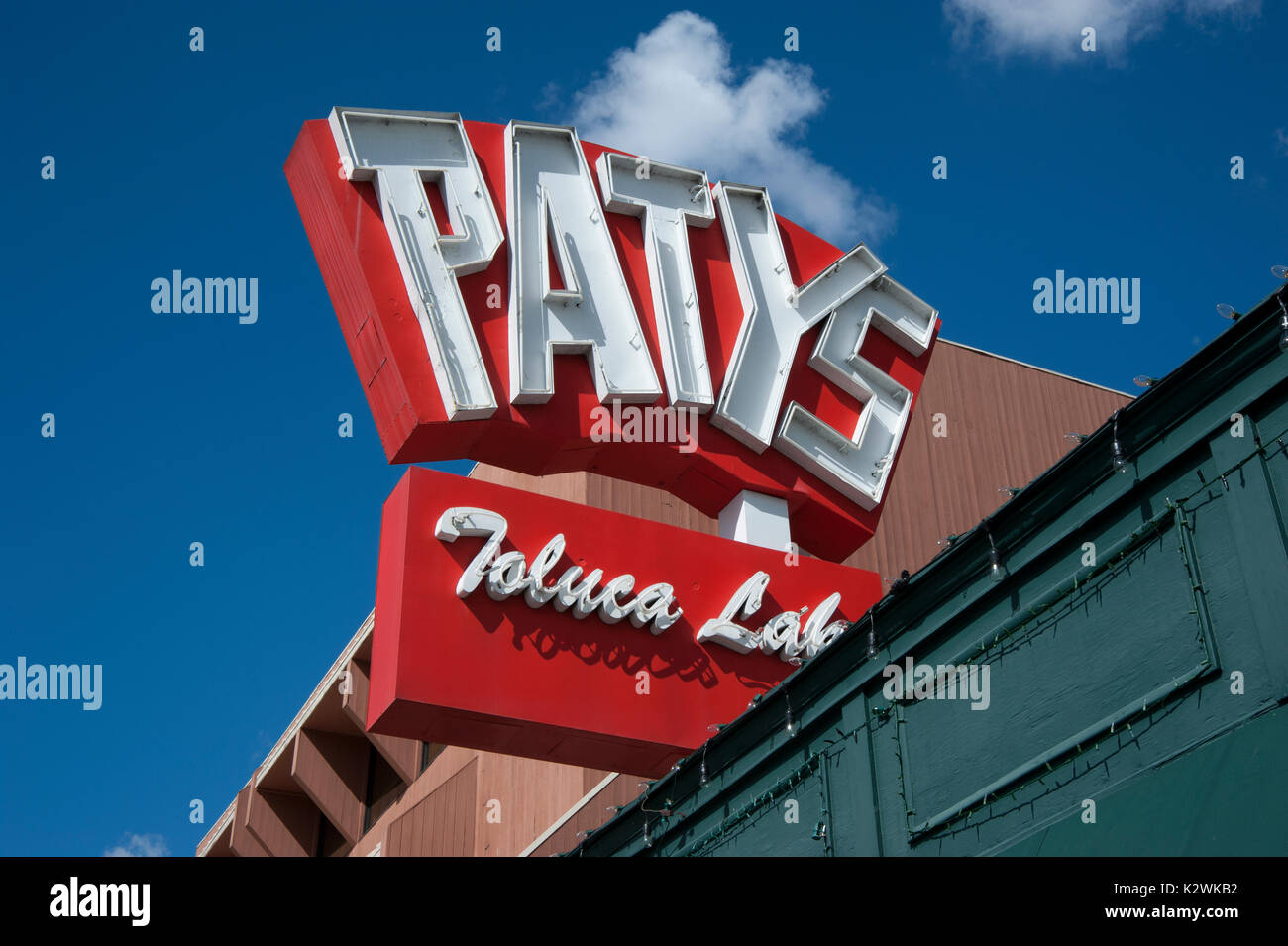 Patys classic Diner Zeichen in Toluca Lake Gegend des San Fernando Valley in Los Angeles, CA Stockfoto