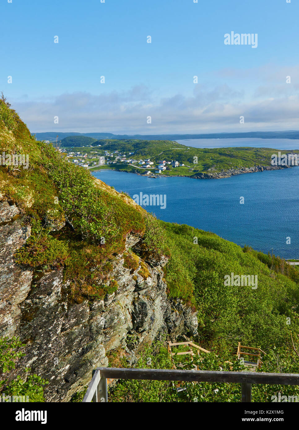 Panorama des Hl. Antonius und Atlantik von Daredevil Trail Laufsteg steigt 550 Meter über dem Meeresspiegel, großen nördlichen Halbinsel, Neufundland, Kanada Stockfoto