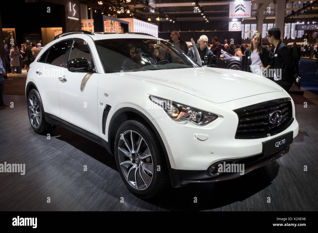 Infiniti Stockfotos Und Bilder Kaufen Alamy