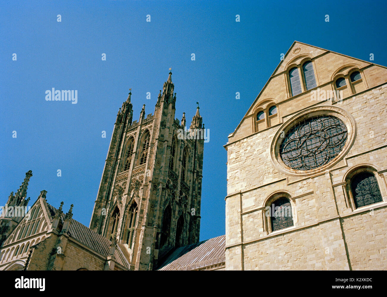 Die Kathedrale von Canterbury in Canterbury in Kent in England in Großbritannien im Vereinigten Königreich Großbritannien Europa. Die christliche Architektur Geschichte Religion Reisen Stockfoto