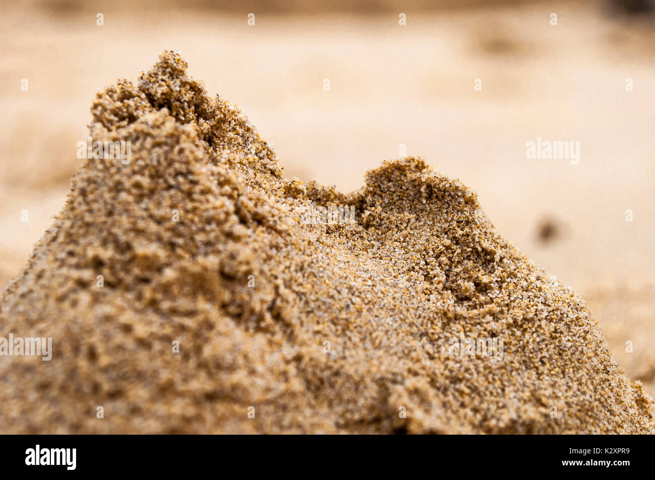 Ein mini Sand Mountain mit Finger gemacht! Stockfoto