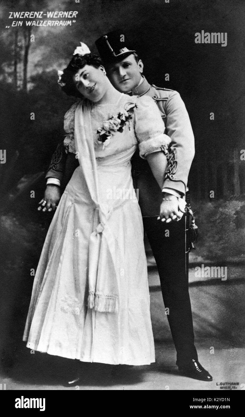"Ein Walzertraum" komponierte Operette von Oscar Straus - Paar tanzen Walzer, Wien, 1910. Stockfoto