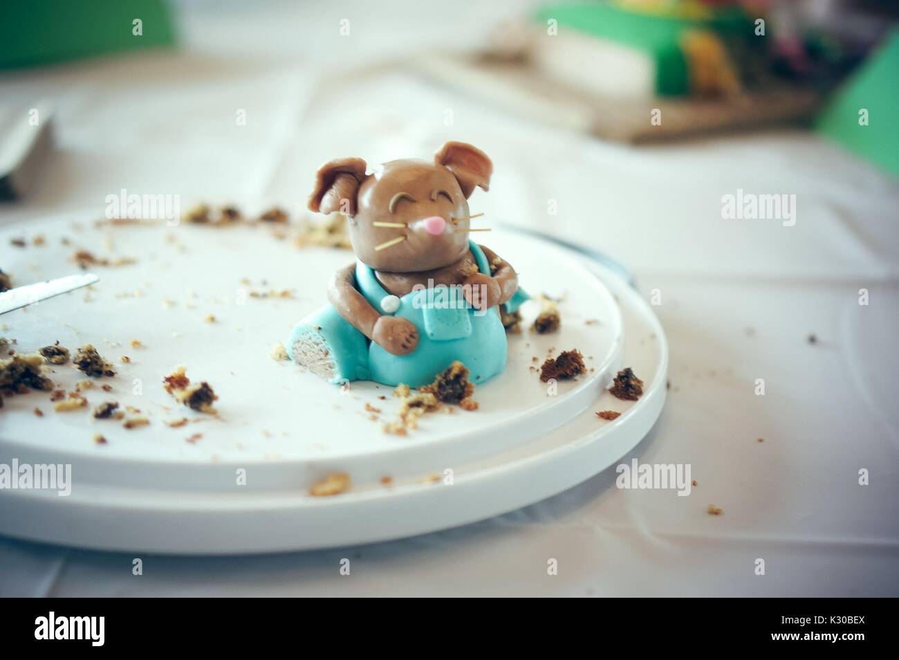 Reste von ein, wenn Sie eine Maus ein Cookie Kuchen an der Johns Hopkins University jährlichen "Lesen und essen es auf "genießbare Book Festival auf dem Homewood Campus in Baltimore, Maryland, März, 2016. Mit freundlicher Genehmigung von Eric Chen. Stockfoto
