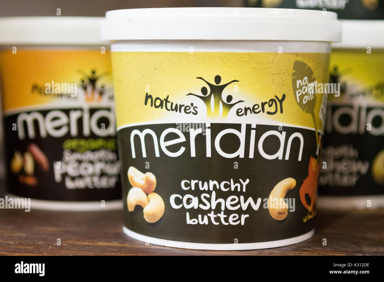 Meridian crunchy Cashew Butter Stockfoto