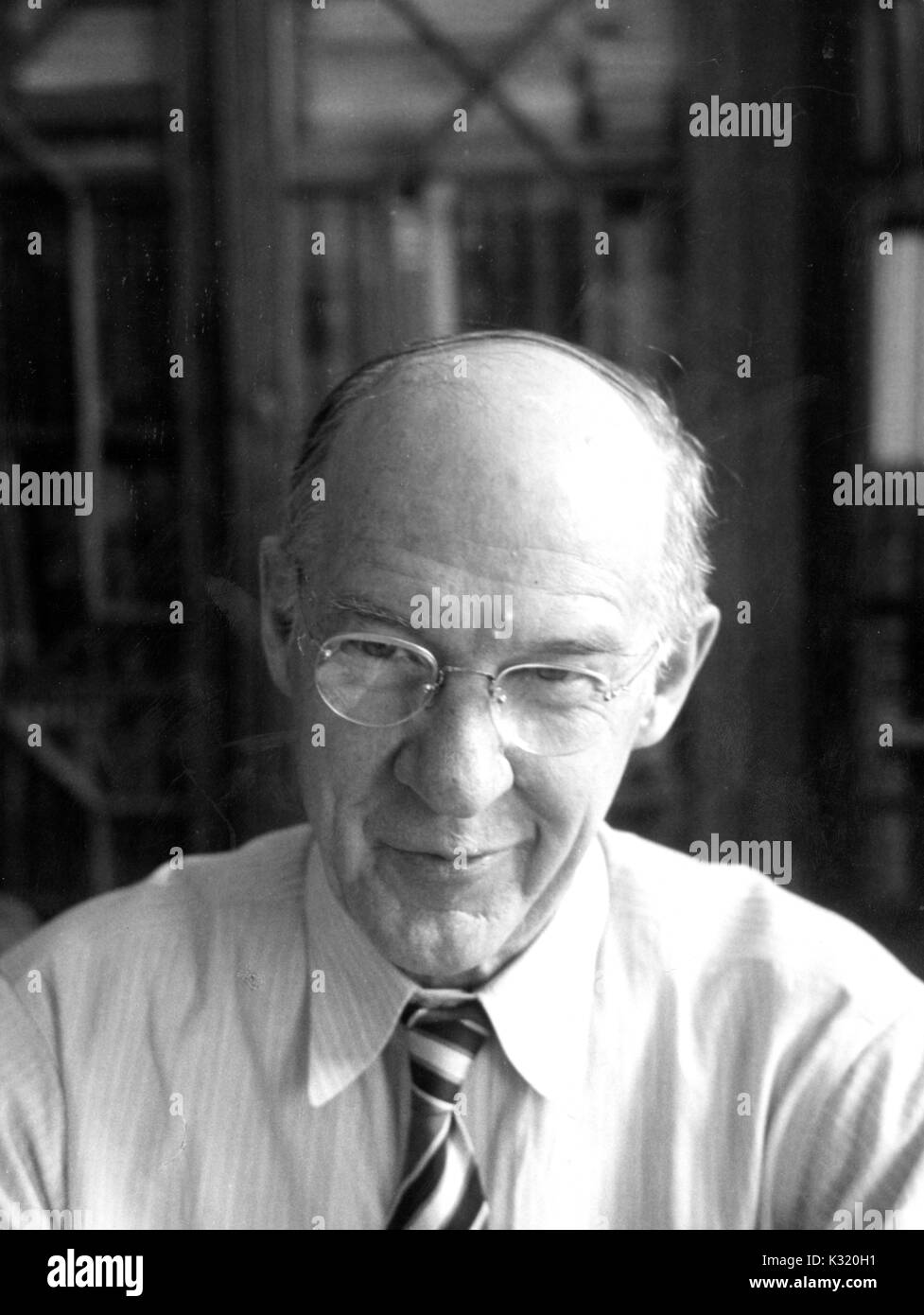 Professor für Elektrotechnik an der Wittling Schule der Technik Alexander Graham Christie an im Alter von 60 Jahren an der Johns Hopkins University, Baltimore, Maryland, 1951. Stockfoto