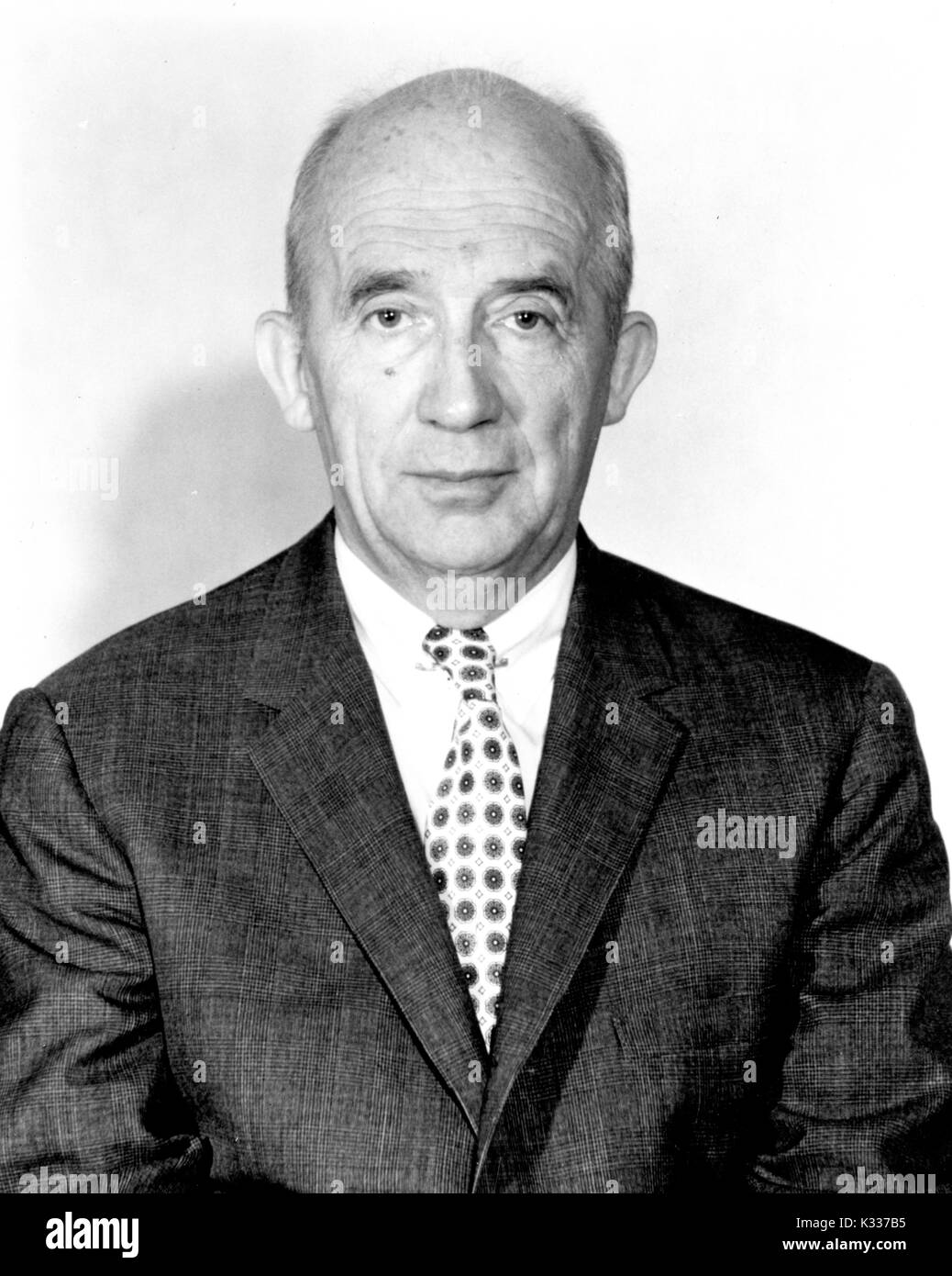 Porträt der Deutsch-amerikanische Physiker Gerhard Heinrich Dieke, 1960. Stockfoto