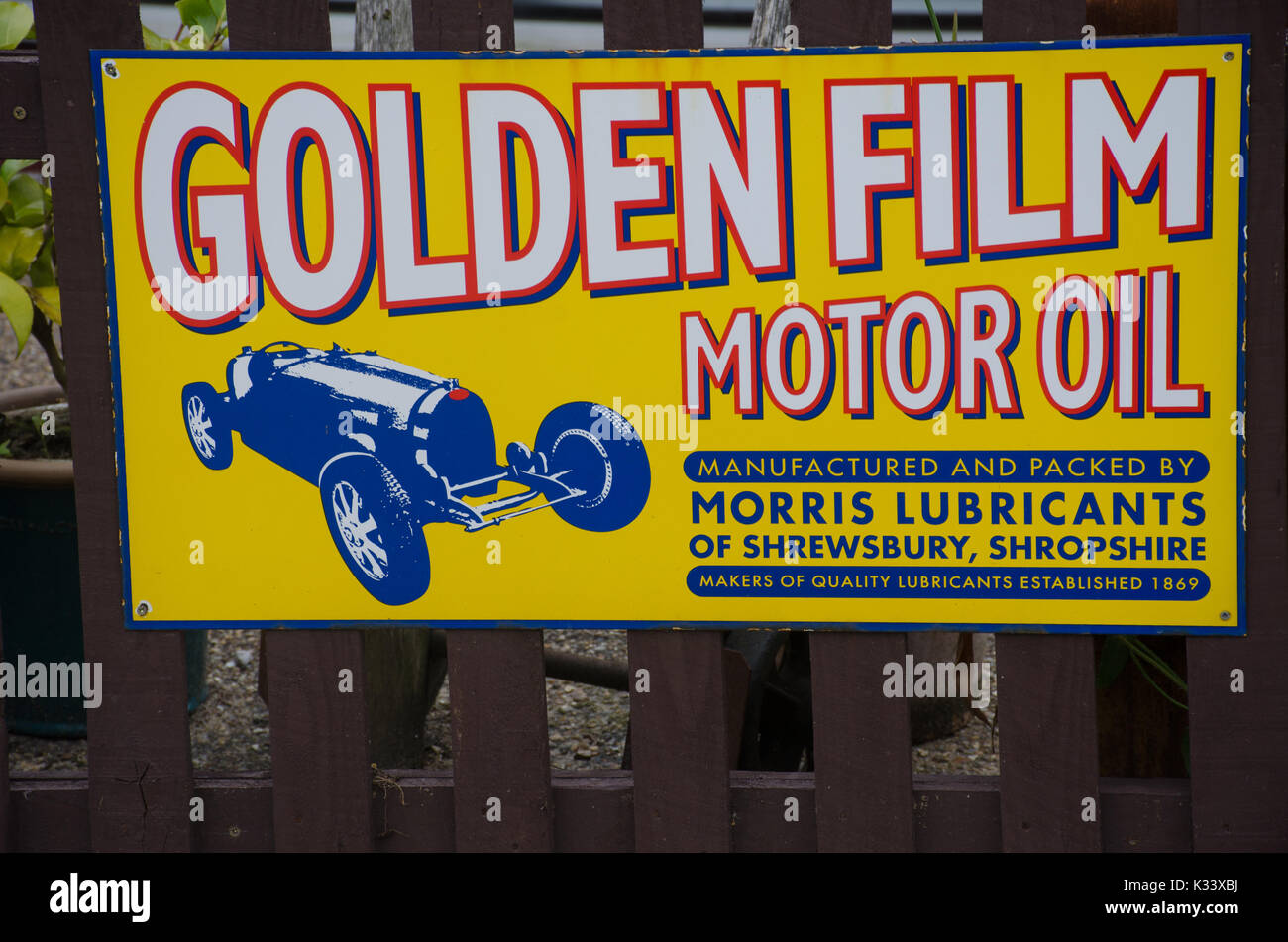 Norfolk Vereinigtes Königreich 21. August 2017: Vintage Goldenfilm Motor öl Anzeige Stockfoto