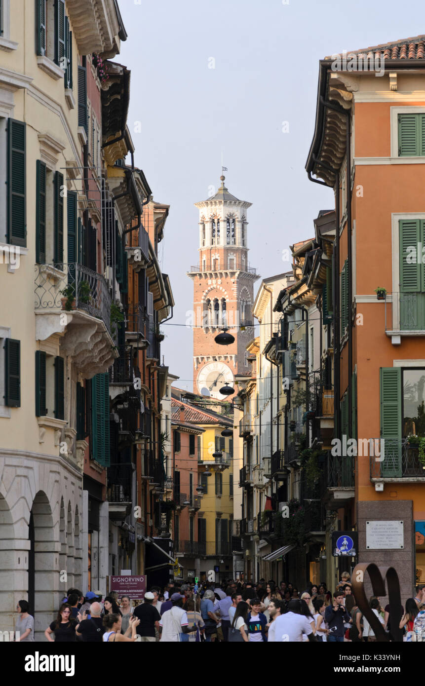 Torre Dei Lamberti, Verona, Italien Stockfoto