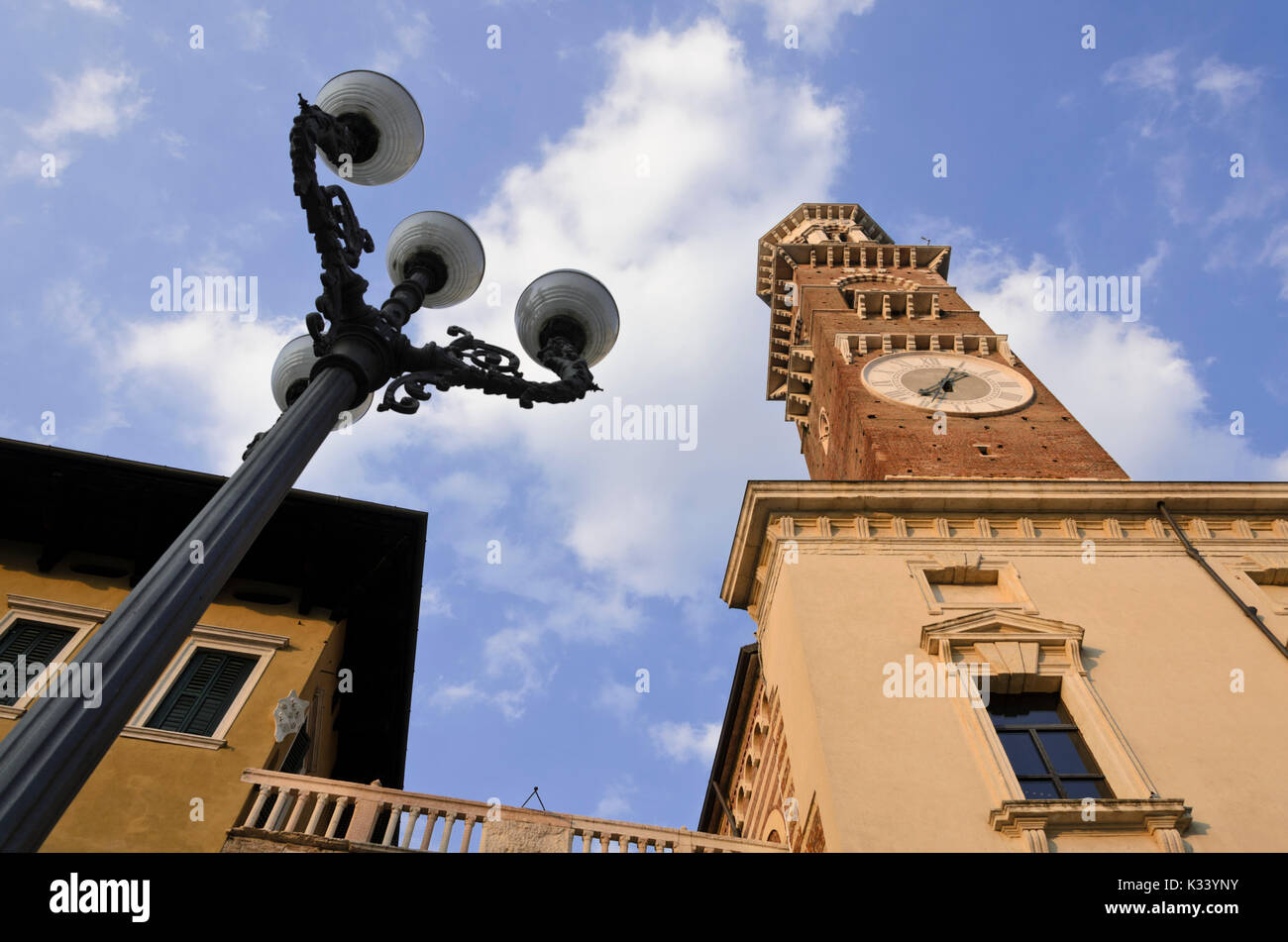 Torre Dei Lamberti, Verona, Italien Stockfoto