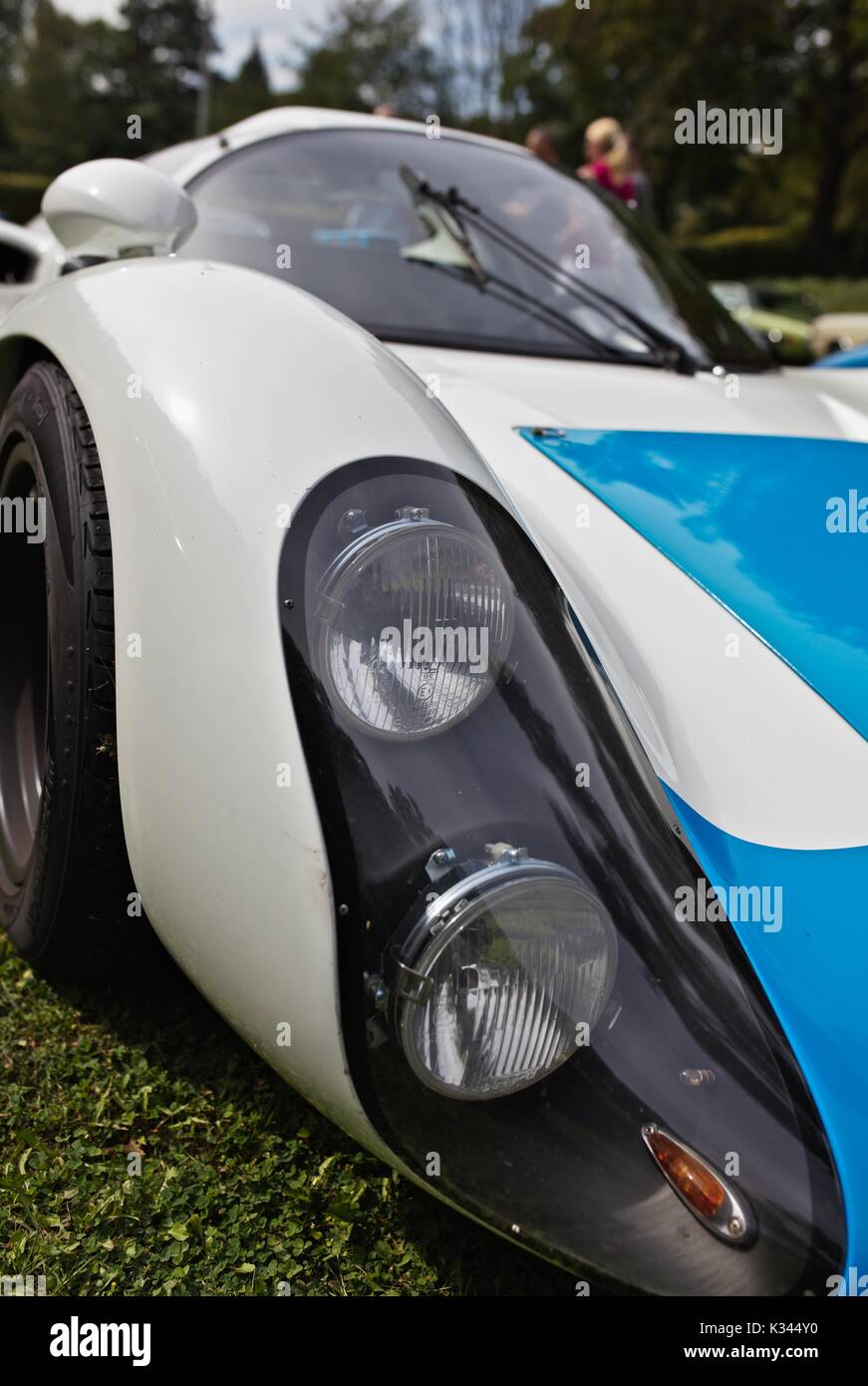 Porsche 910/8 Coupé, Carrera 10, an der historischen Auto Show Stockfoto