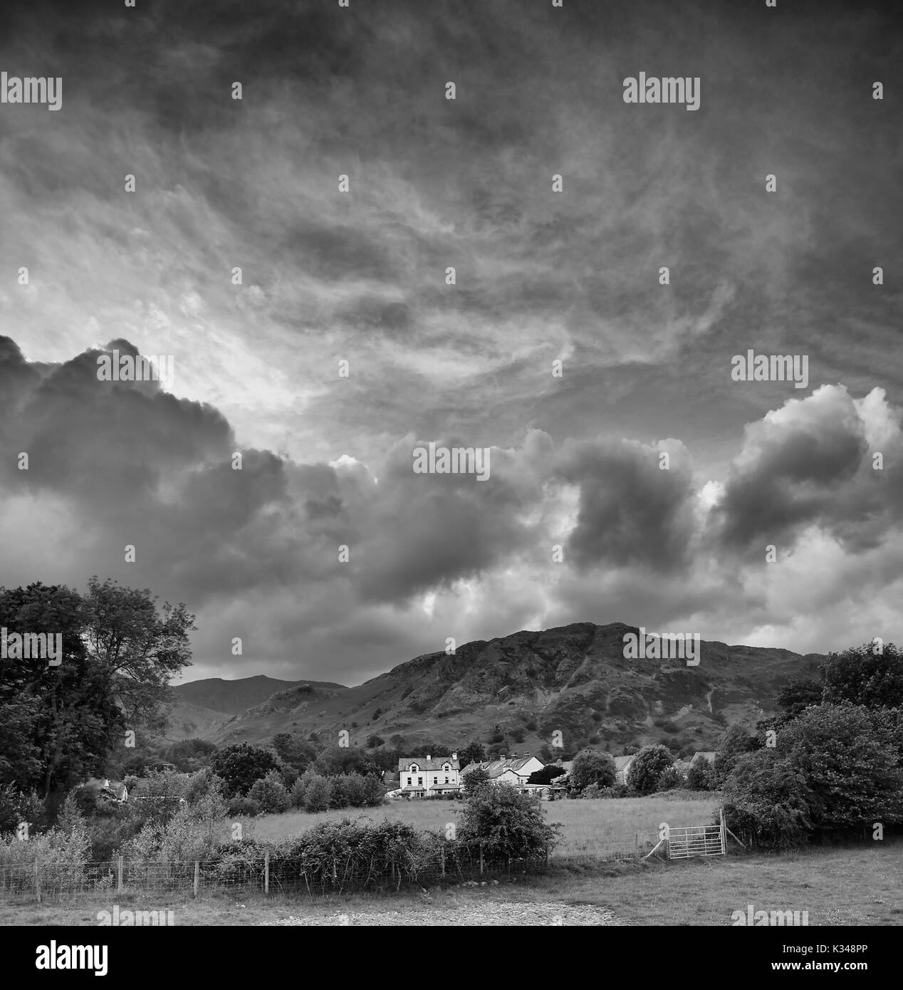 Das Dorf Coniston im Lake District National Park, Cumbria, England, GB, Großbritannien. Stockfoto