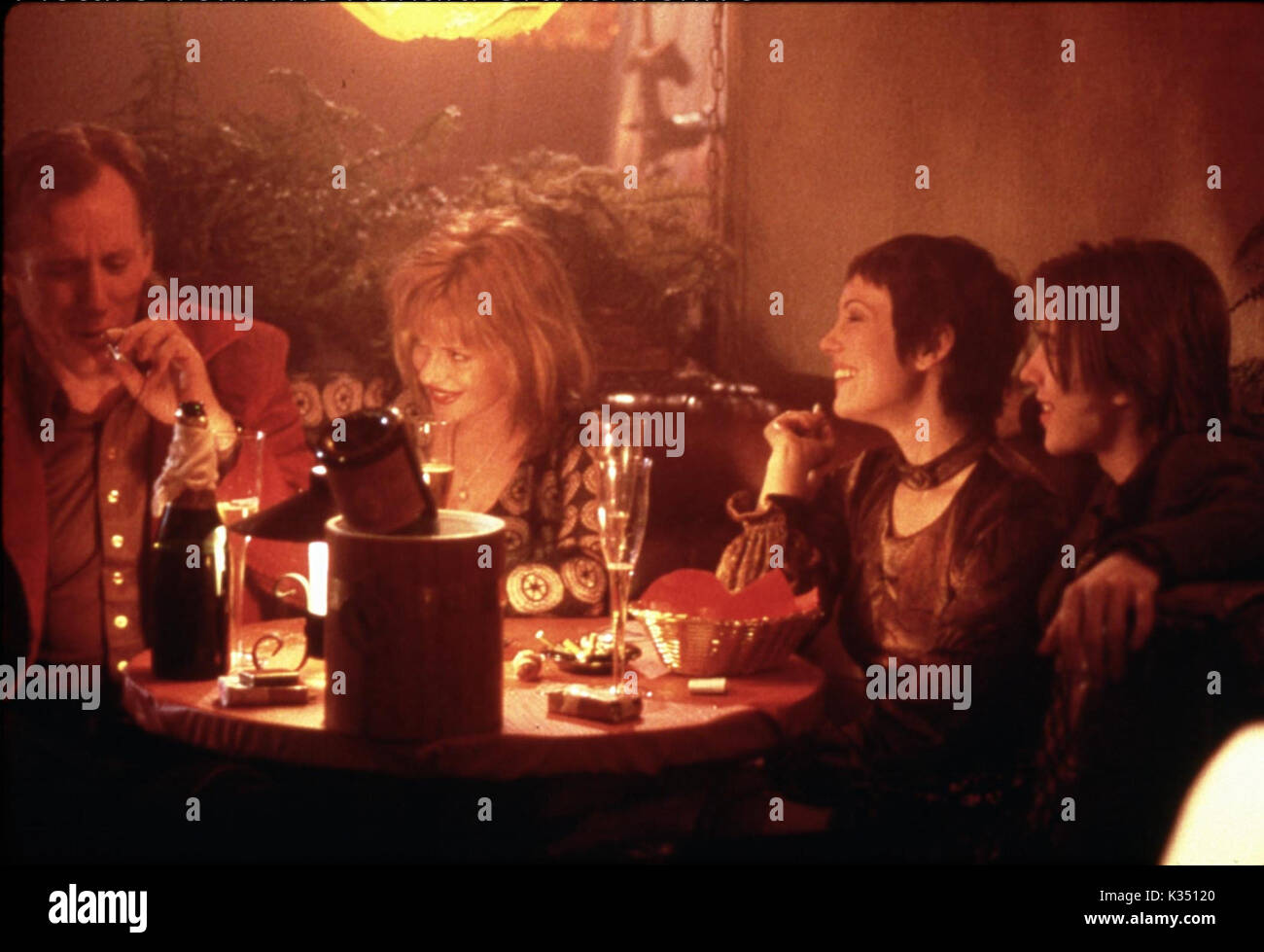 Ein weiterer Tag im Paradies JAMES WOODS, Melanie Griffith, NATASHA GREGSON WAGNER, VINCENT KARTHEISER Datum: 1998 Stockfoto