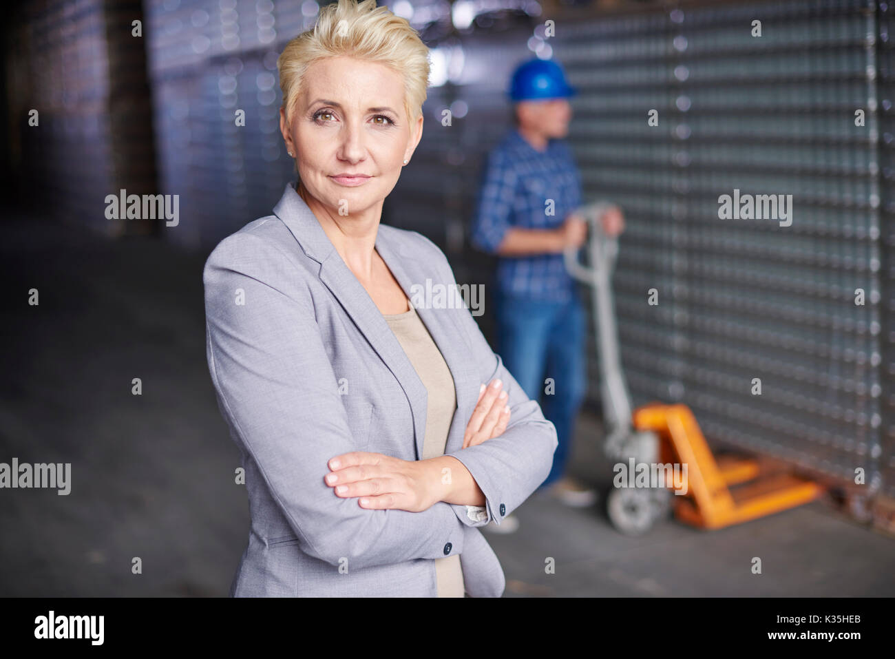 Professionelle Manager im Lager Stockfoto