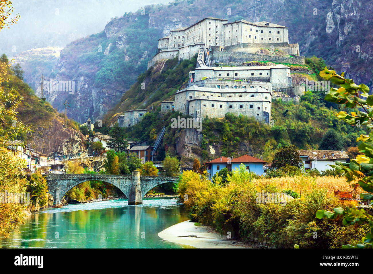 Beeindruckende Bard schloss, Valle d'Aosta, Italien. Stockfoto