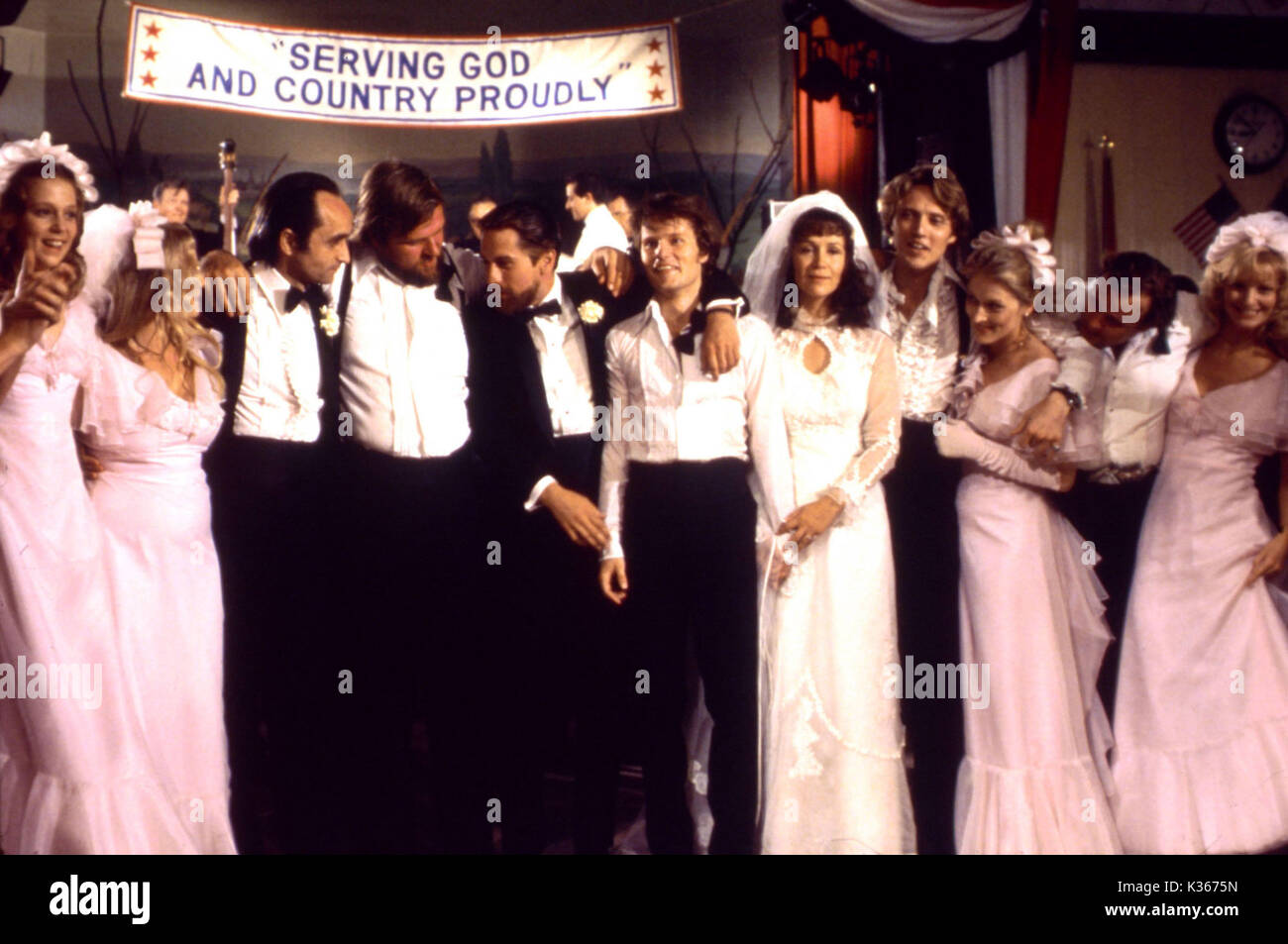 THE DEER HUNTER EMI FILMS/UNIVERSAL PICTURES ?,?, John CAZALE, CHUCK ASPEGREN, ROBERT DE NIRO, Jon Savage,?, Christopher Walken, Meryl Streep, GEORGE DZUNDZA,? Datum: 1978 Stockfoto