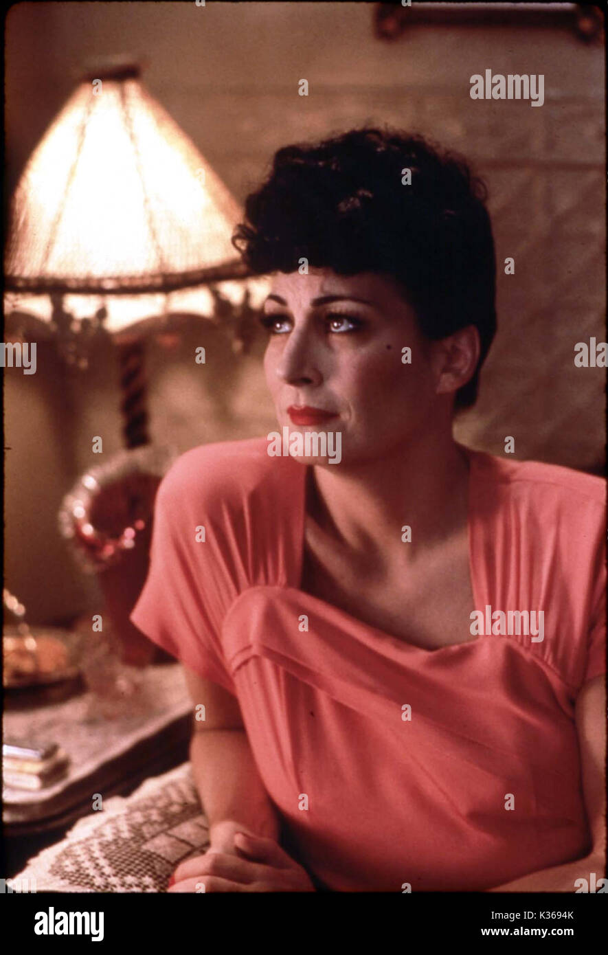 Feinde, eine LIEBESGESCHICHTE Anjelica Huston Datum: 1989 Stockfoto
