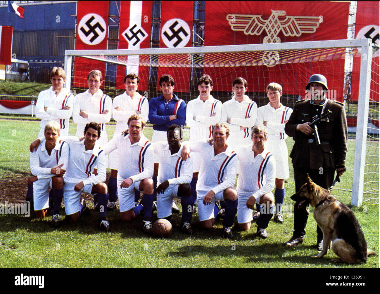 Flucht ZUM SIEG Regisseur John Huston hintere Reihe Datum: 1981 Stockfoto