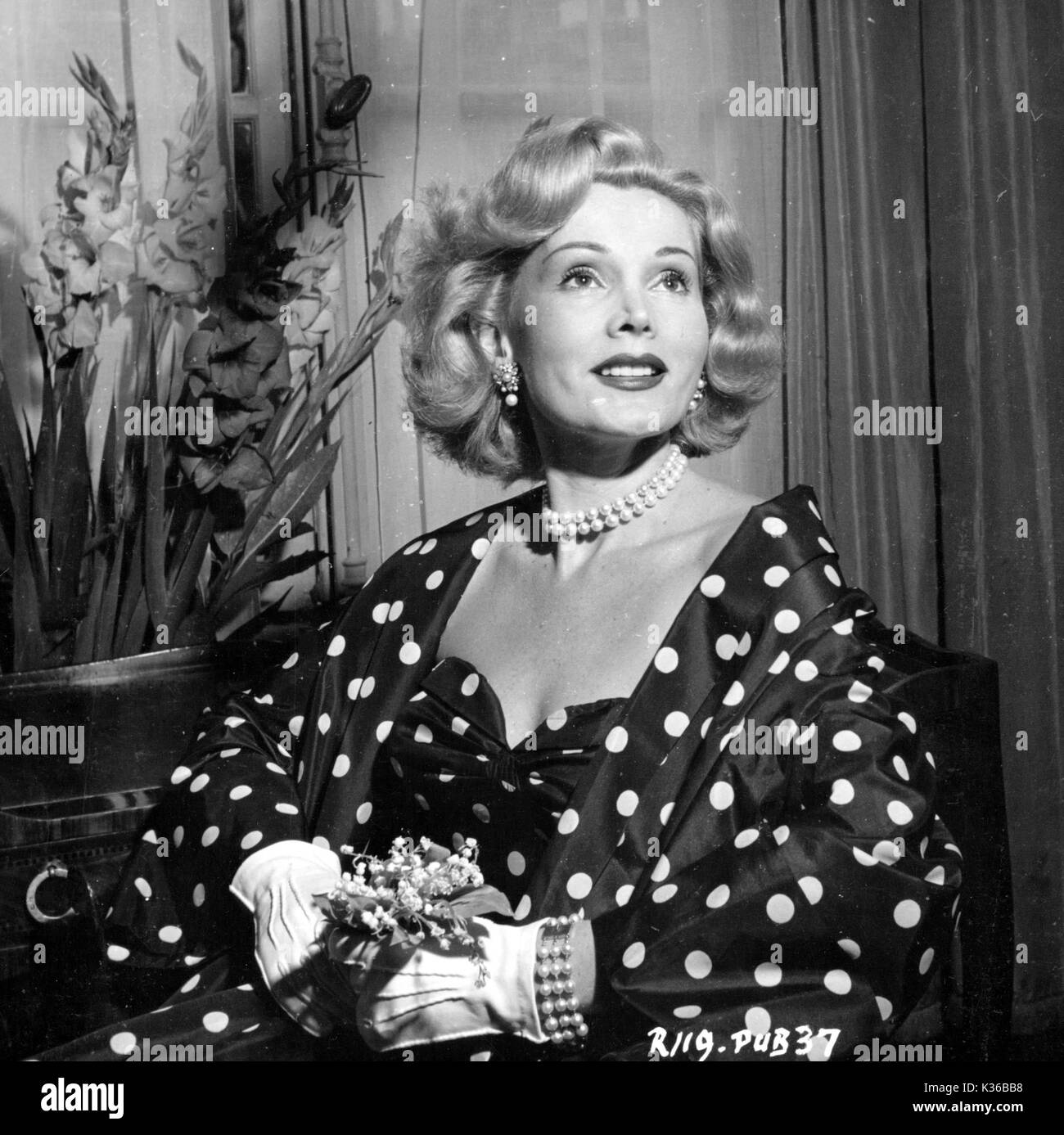 ZSA ZSA GABOR während der Herstellung von Moulin Rouge 1952 freigegeben Stockfoto
