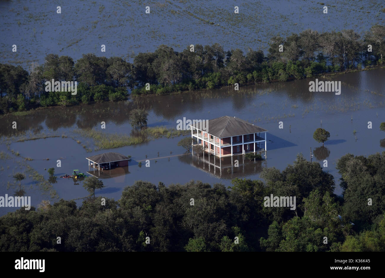 Houston. 1. Sep 2017. Luftaufnahme auf Sept. 1, 2017 zeigt überflutete Häuser nach dem Hurrikan Harvey Houston, Texas, in den Vereinigten Staaten angegriffen. Credit: Yin Bogu/Xinhua/Alamy leben Nachrichten Stockfoto