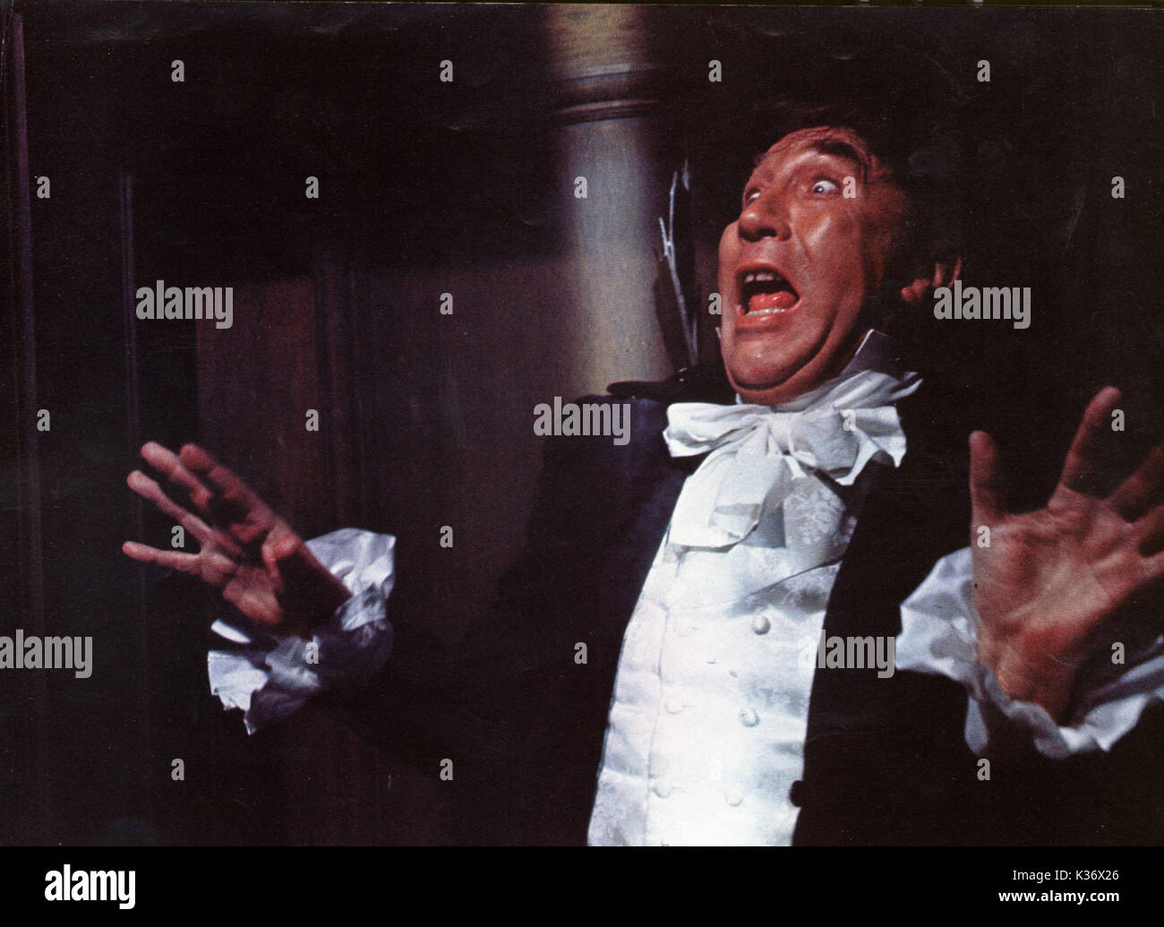 Das HAUS IN ALPTRAUM PARK FRANKIE HOWERD EIN LONDON FILM PRODUKTION Datum: 1973 Stockfoto
