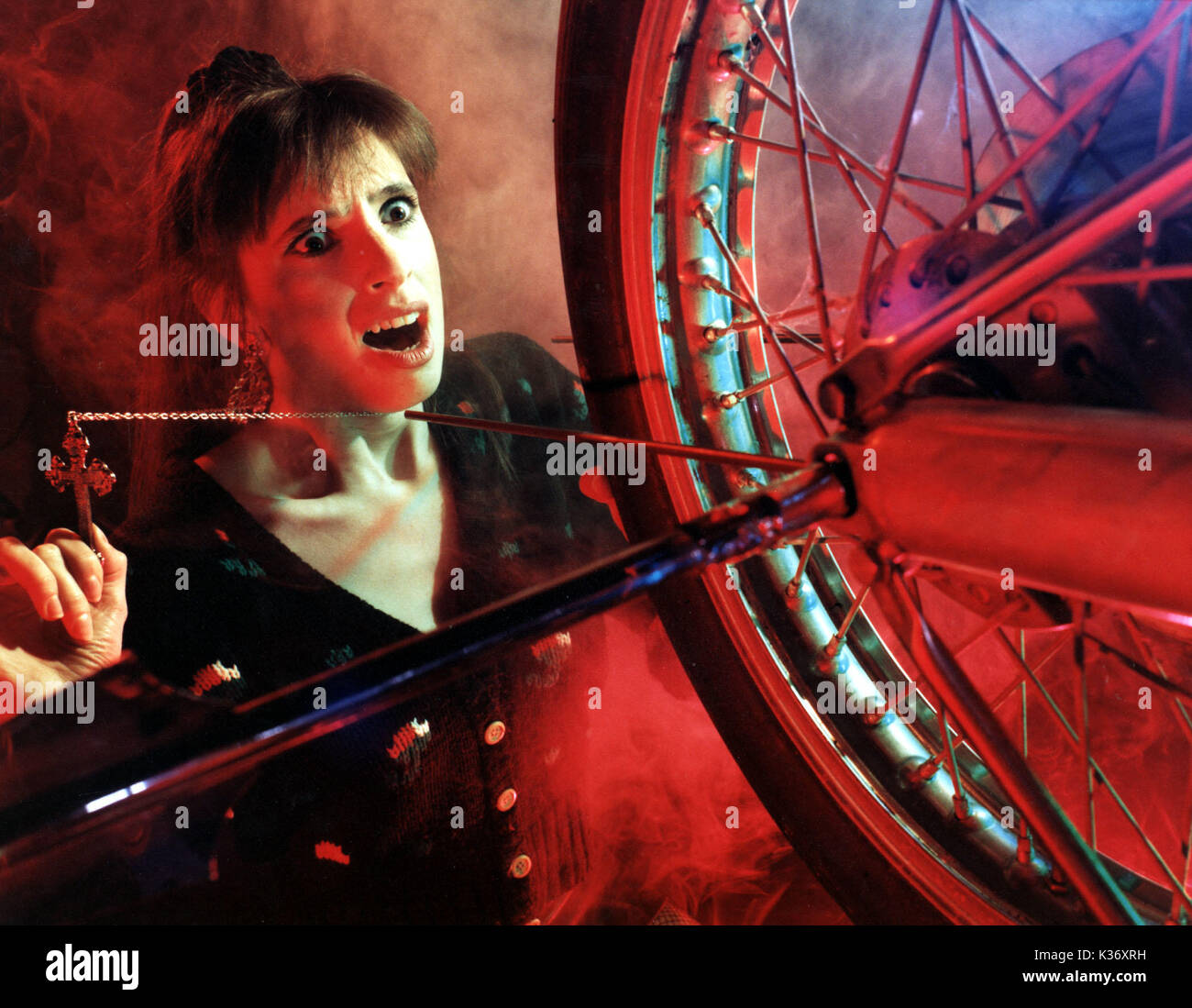 Ich kaufte ein Vampir MOTORRAD AMANDA NOAR MOTORRAD: Norton Commando Datum: 1990 Stockfoto