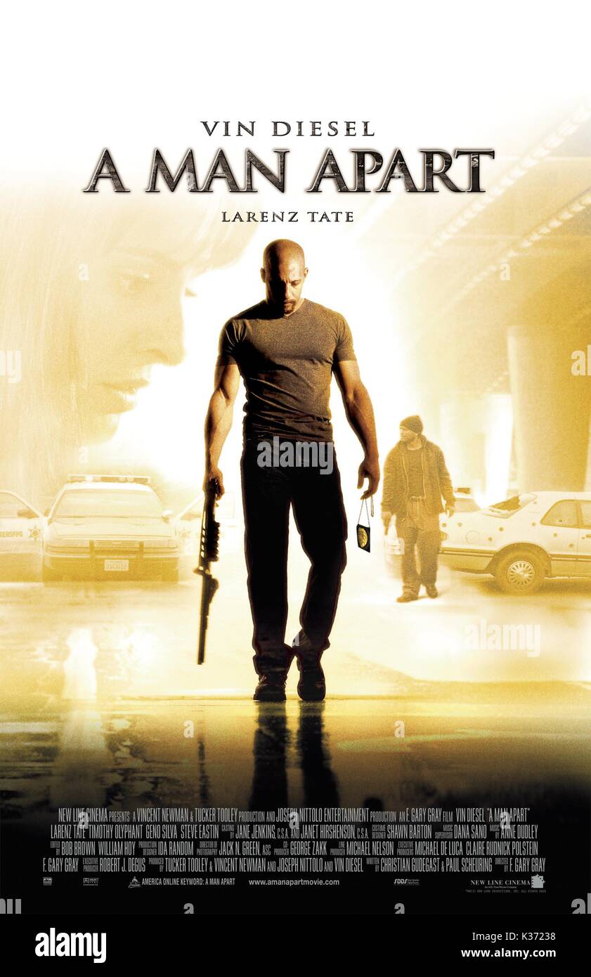 Ein Mann neben VIN DIESEL A NEW LINE CINEMA Film Datum: 2003 Stockfoto