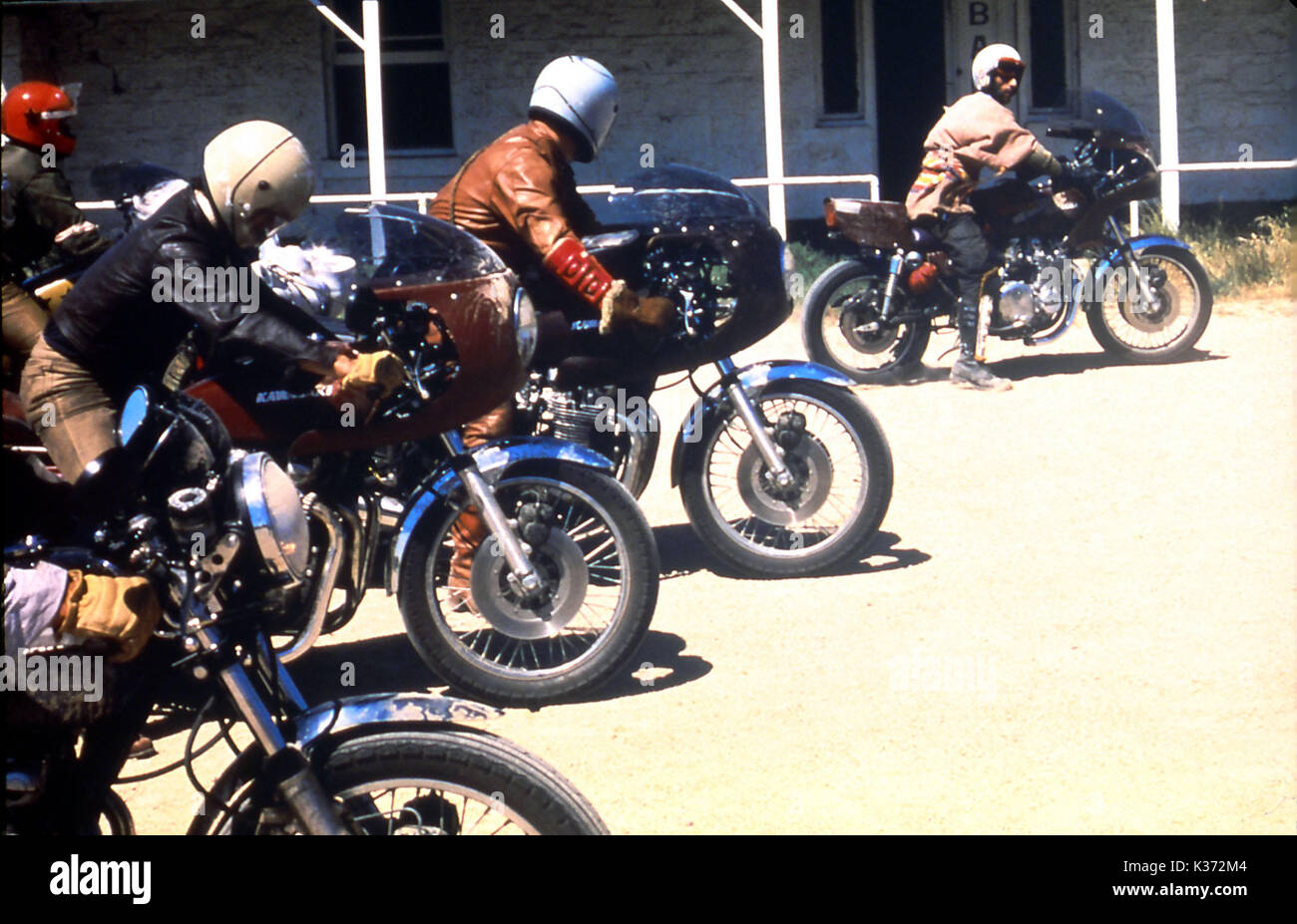 MAD MAX 2: DER STRASSENKRIEGER Datum: 1981 Stockfoto