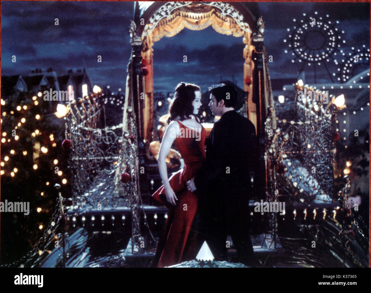 MOULIN ROUGE NICOLE Kidman und EWAN McGREGOR Datum: 2001 Stockfoto