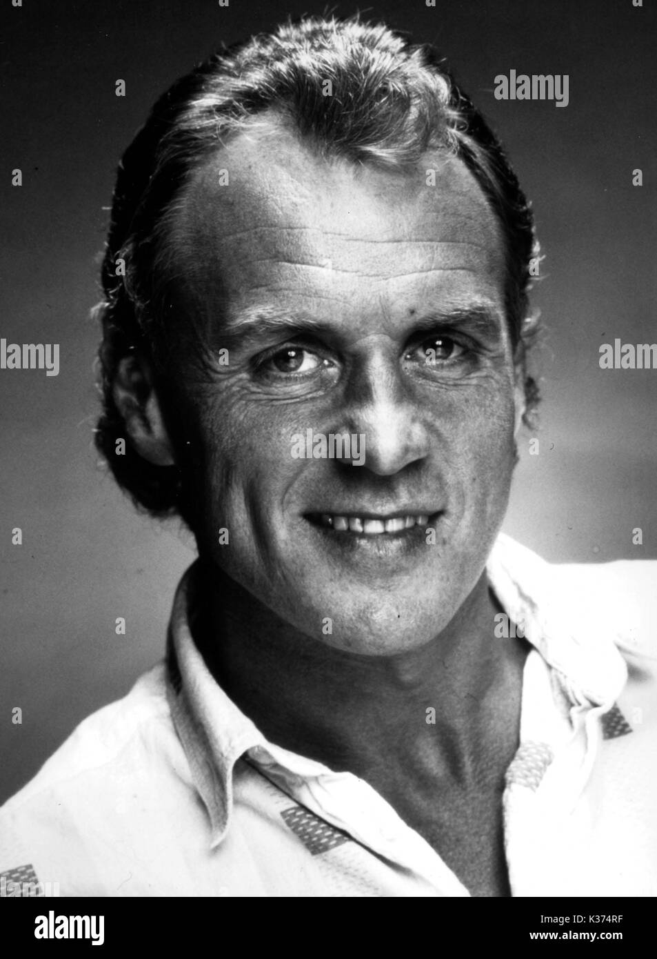 NEIGHOURS CREDIT: GRUNDY TV ALAN DALE ALS JIM ROBINSON NEIGHBOURS Stockfoto