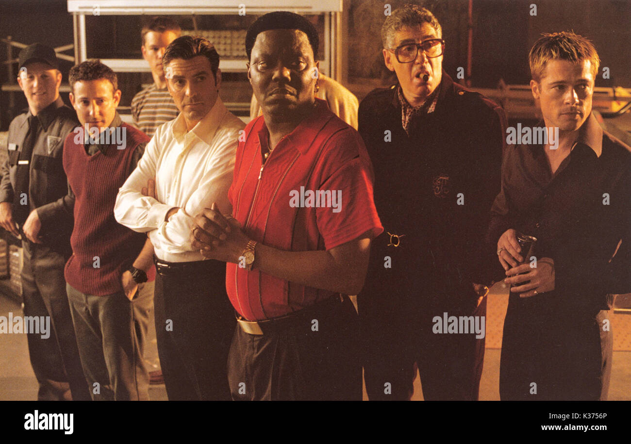 OCEAN'S ELEVEN (US 2001) L-R, SCOTT CAAN, EDIE JEMISON, MATT DAMON, GEORGE CLOONEY, BERNIE MAC, ELLIOTT GOULD, BRAD PITT OCEAN'S ELF (US 2001) L-R, SCOTT CAAN, EDIE JEMISON, MATT DAMON, GEORGE CLOONEY, BERNIE MAC, ELLIOTT GOULD, BRAD PITT Stockfoto