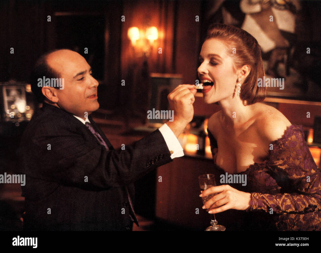Anderer Leute Geld (US 1991) DANNY DE VITO, Penelope Ann Miller Datum: 1991 Stockfoto