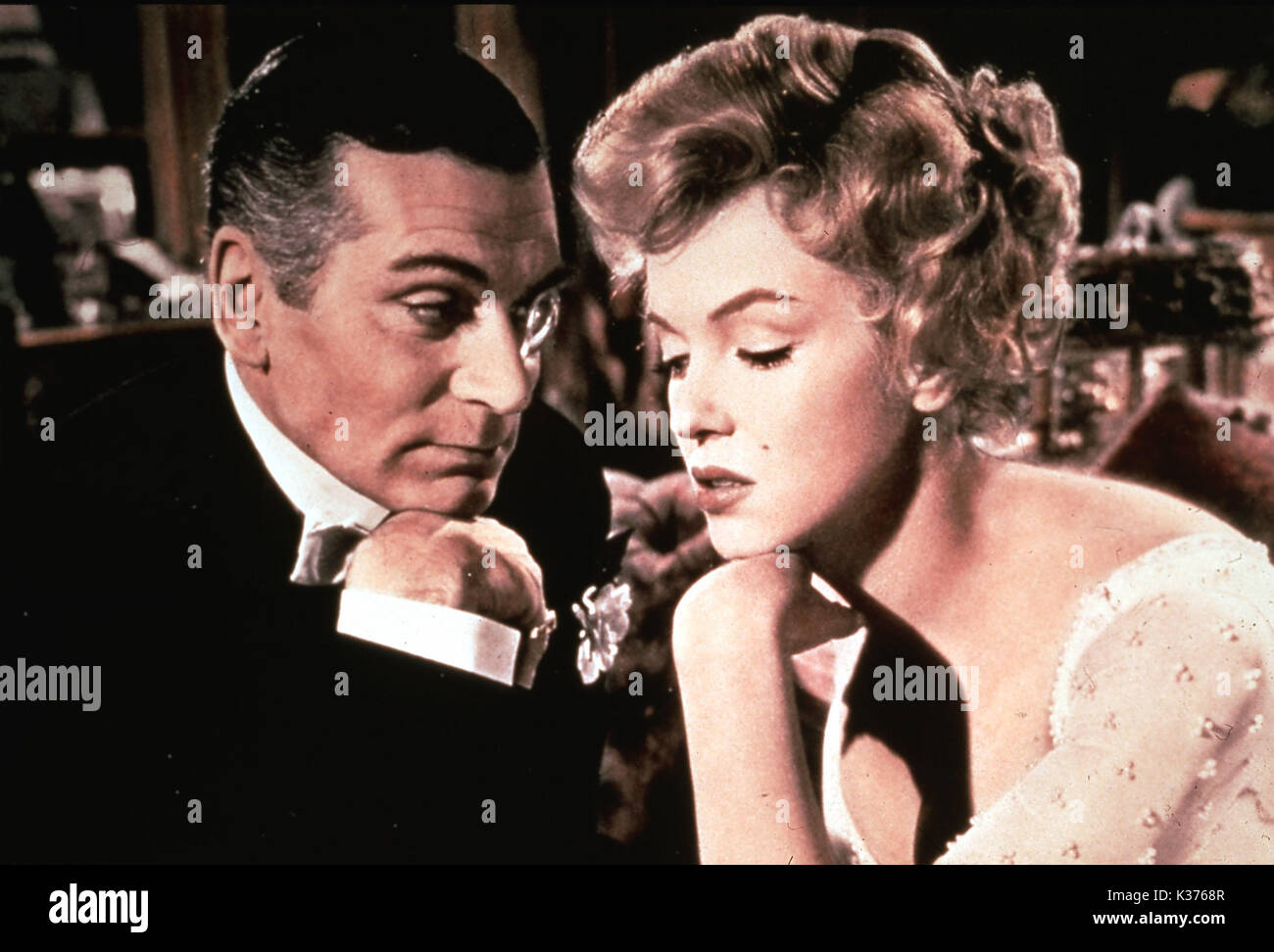Der Prinz und das SHOWGIRL Laurence Olivier, Marilyn Monroe Datum: 1957 Stockfoto