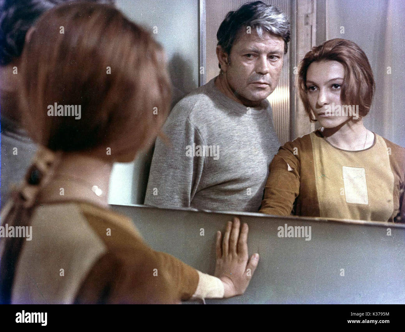 Dumbaga yopishib qolgan