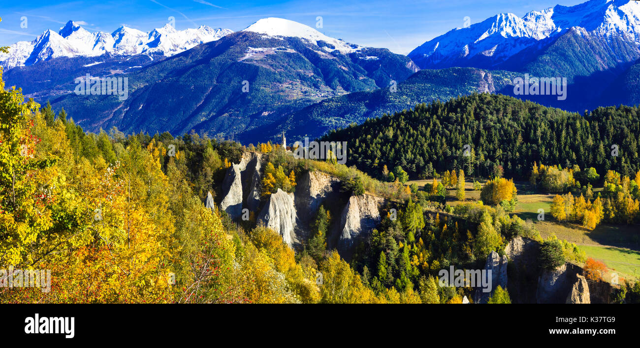 Beeindruckende Berglandschaft, Norditalien, Panoramaaussicht. Stockfoto