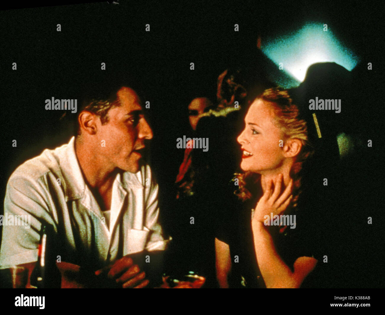 Swinger Jon Favreau, Heather Graham Datum: 1996 Stockfoto