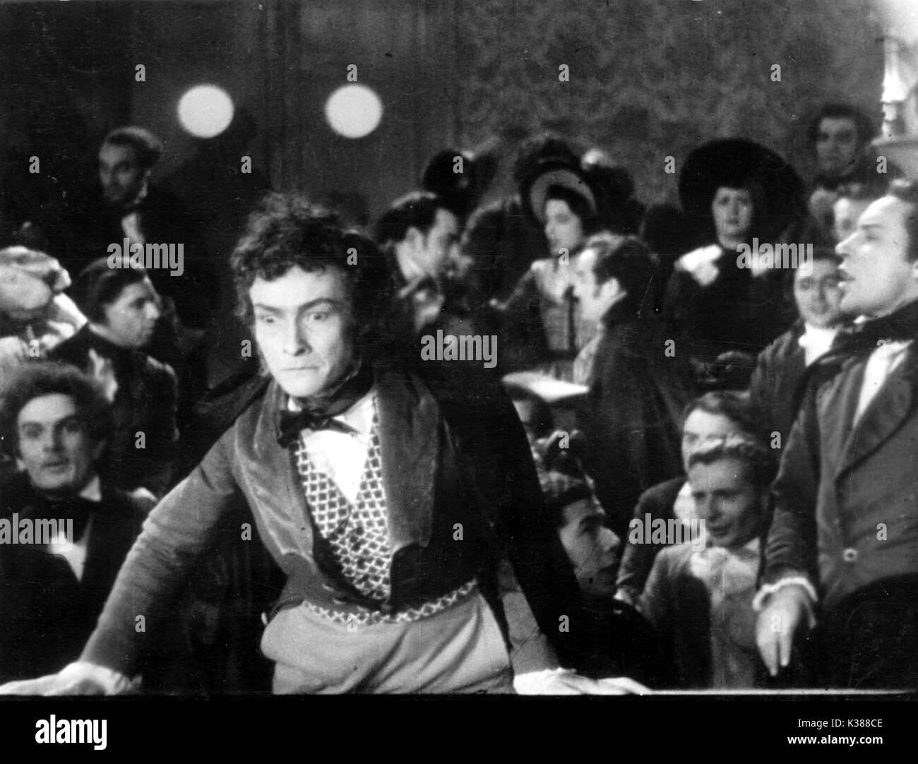 LA Symphonie fantastique [Frankreich 1942] JEAN LOUISE BARRAULT als HECTOR BERLIOZ BILD VON DER RONALD GRANT ARHCIVE A L'ATALIER PRODUKTION Datum: 1942 Stockfoto