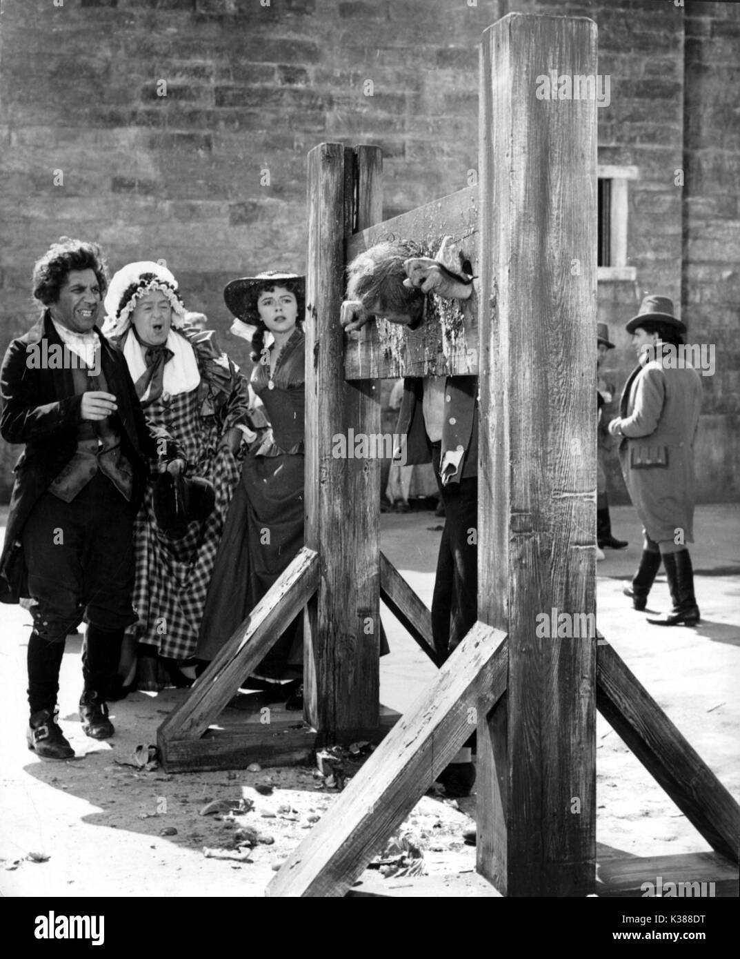 Eine Geschichte von zwei Städten RANG FILM ORG L-R: ALFIE BASS, Dorothy Tutin (Lucie Manette), Athene SEYLER (Miss Pross) Stockfoto