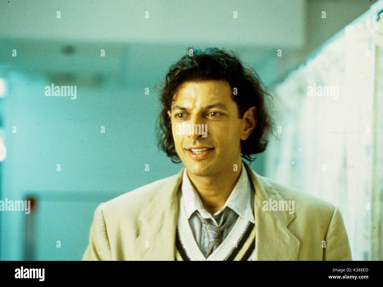 DER GROSSE JEFF GOLDBLUM FILMT DEN GROSSEN JEFF GOLDBLUM EINEN FUNKTIONIERENDEN TITELFILM Datum: 1089 Stockfoto