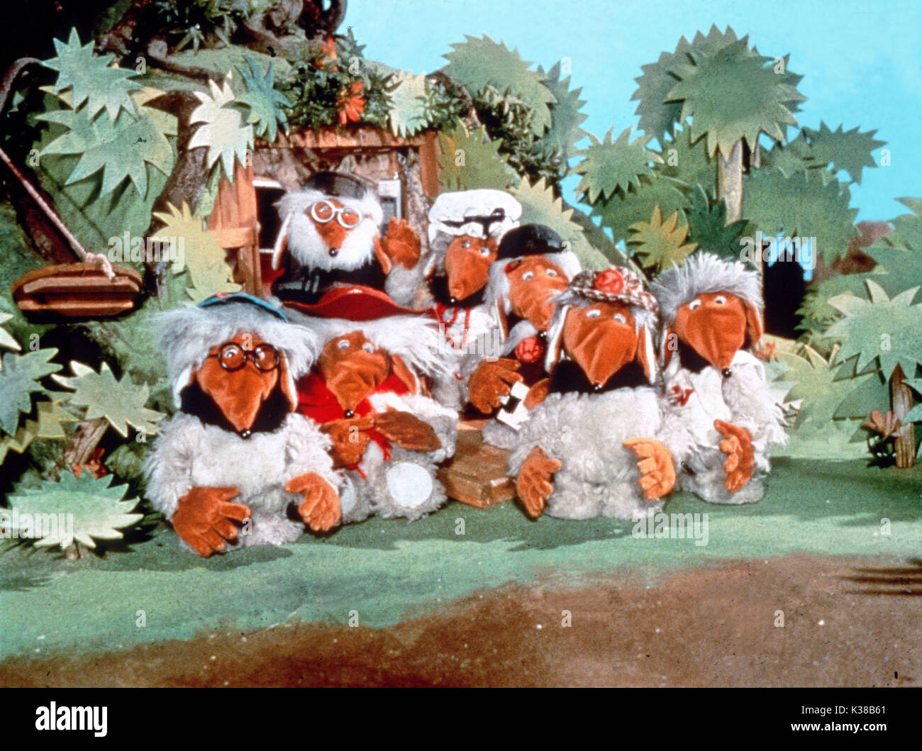 Die WOMBLES hintere Reihe von links nach rechts: Großonkel Bulgarien, Madame Cholet, Tobermory vordere Reihe: Wellington, Orinoco, Bungo, Tomsk Stockfoto