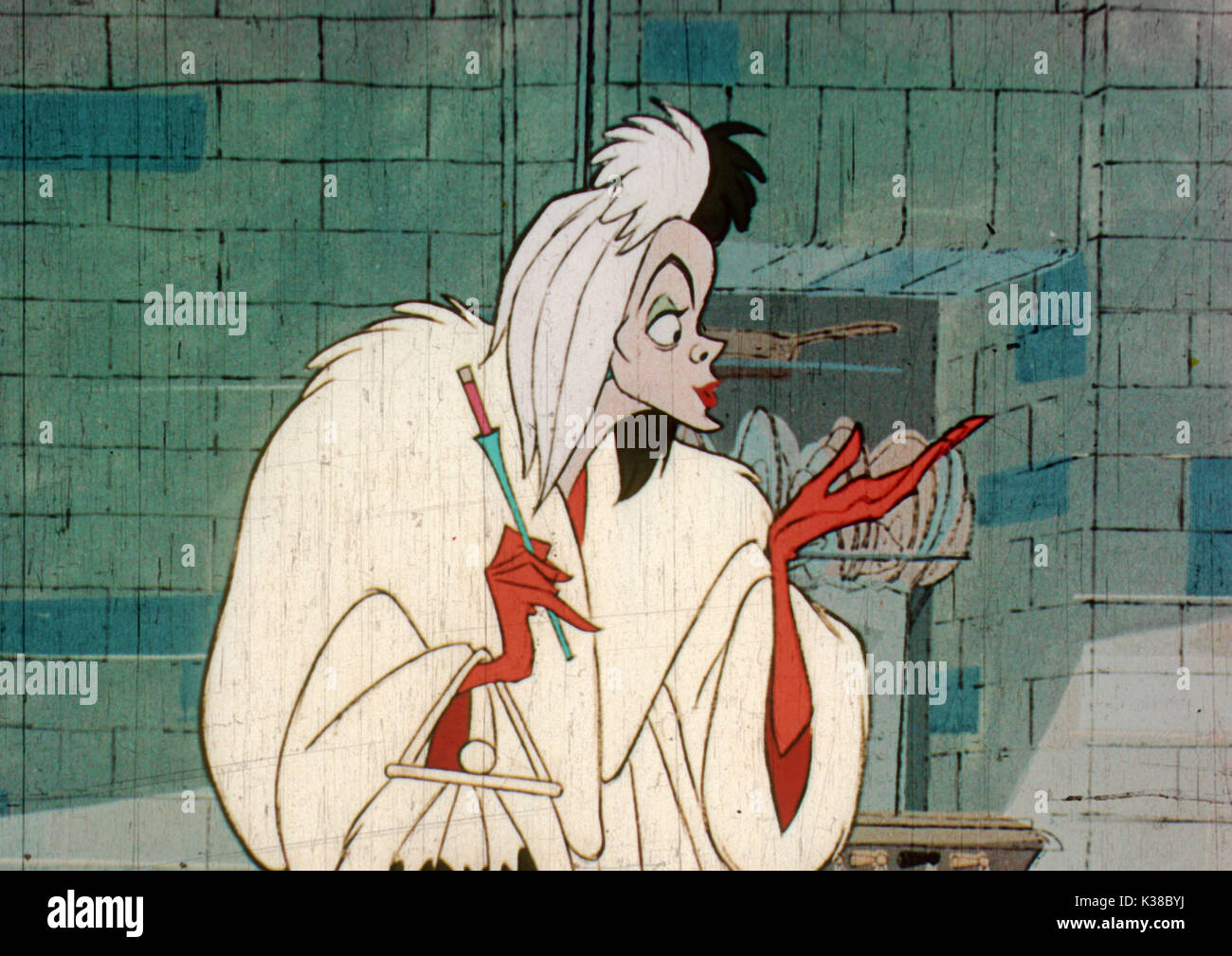 Hundert Und Eins Dalmatiner Cruella De Vil Bild Von Der Ronald Grant Archiv Bitte Bild Disney Hundert Und Eins Dalmatiner Cruella De Vil Bitte Quelle Disney Datum 1961 Stockfotografie Alamy