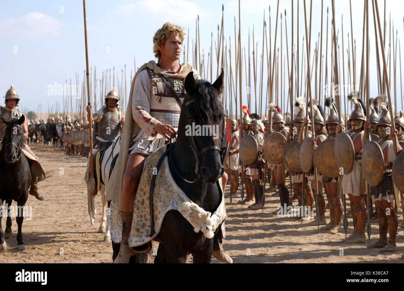 ALEXANDER COLIN FARRELL spielt Alexander der große, der von Warner Bros. Pictures vertrieben wird. ALEXANDER COLIN FARRELL spielt Alexander der große, der von Warner Bros. Pictures vertrieben wird. Datum: 2004 Stockfoto