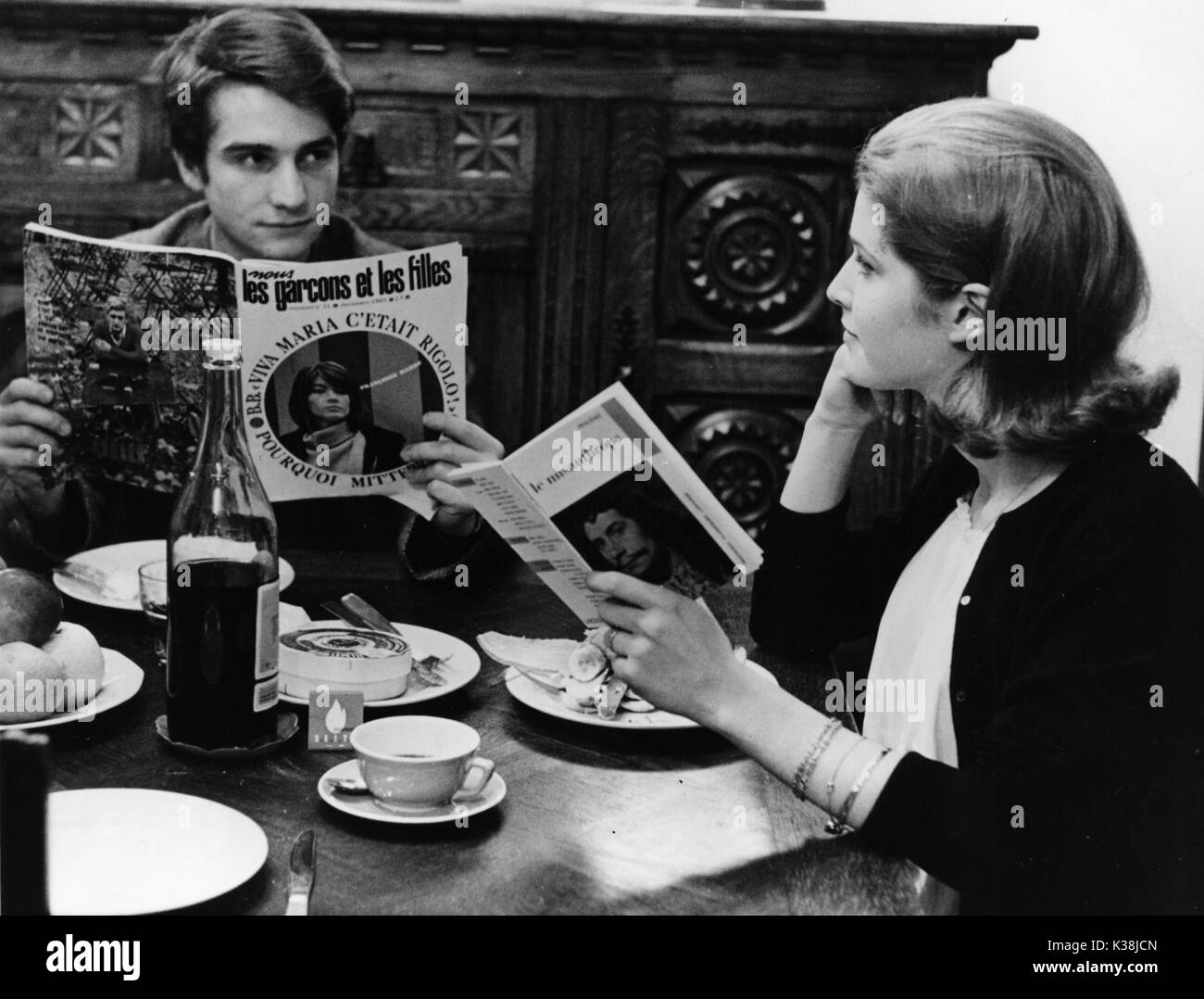 MASCULIN - FEMININ JEAN-PIERRE LEAUD, Catherine - ISABELLE DUPORT Stockfoto