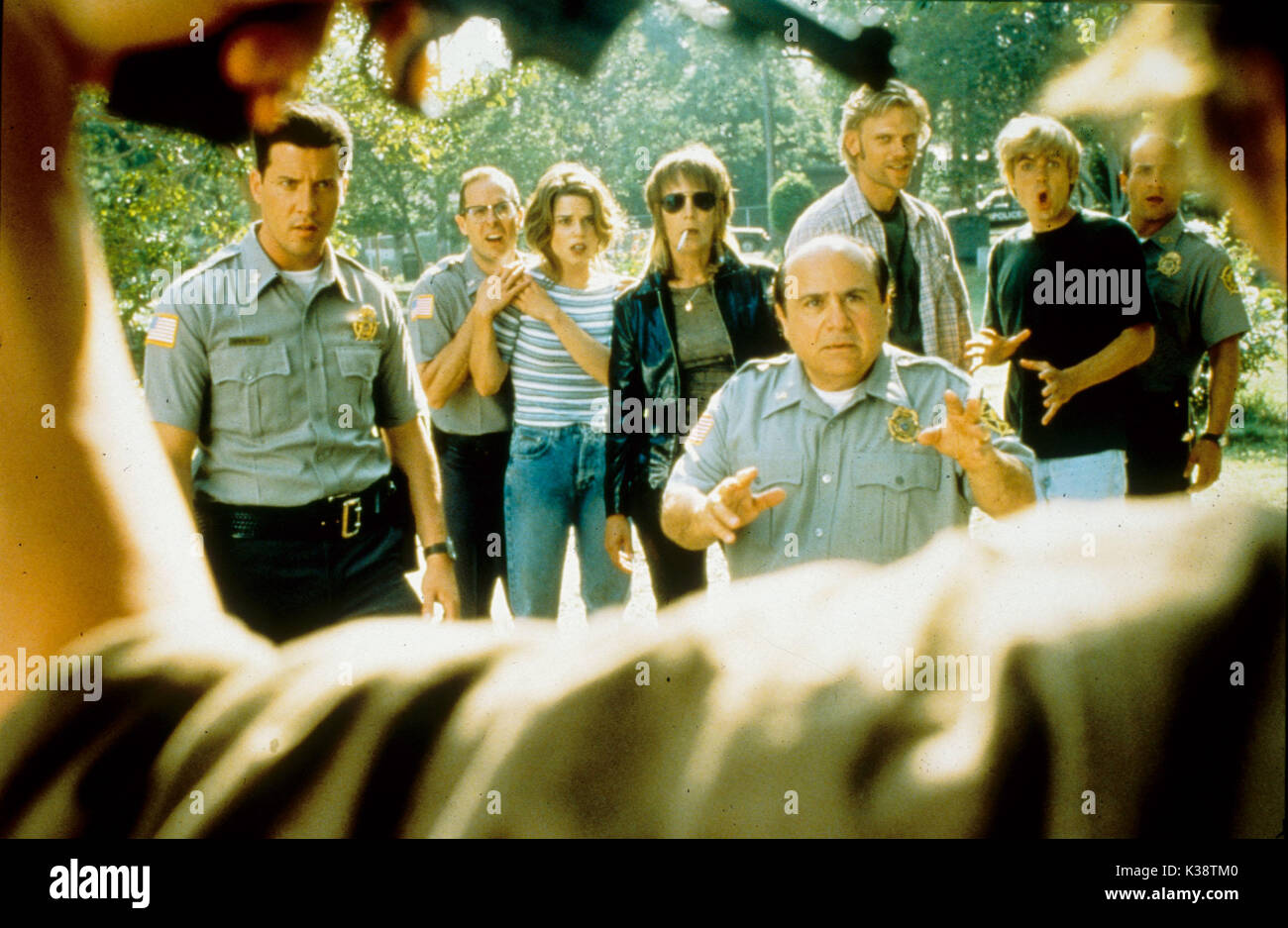 DROWNING MONA Jamie Lee Curtis, DANNY DE VITO, Casey Affleck Datum: 2000 Stockfoto