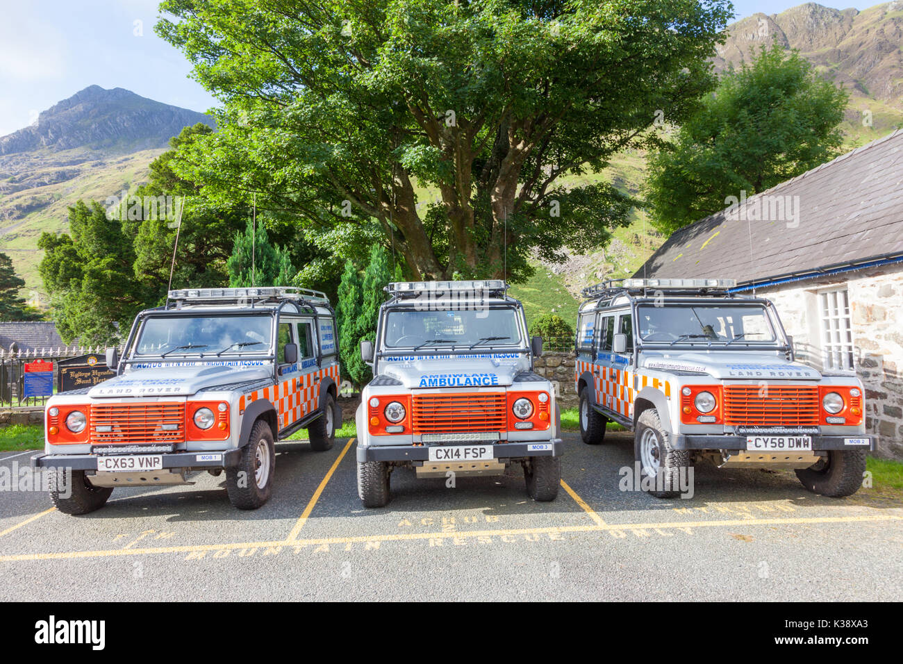 Berg Rettungs- und Krankenwagen Land Rover, LLanberis, North Wales UK Stockfoto