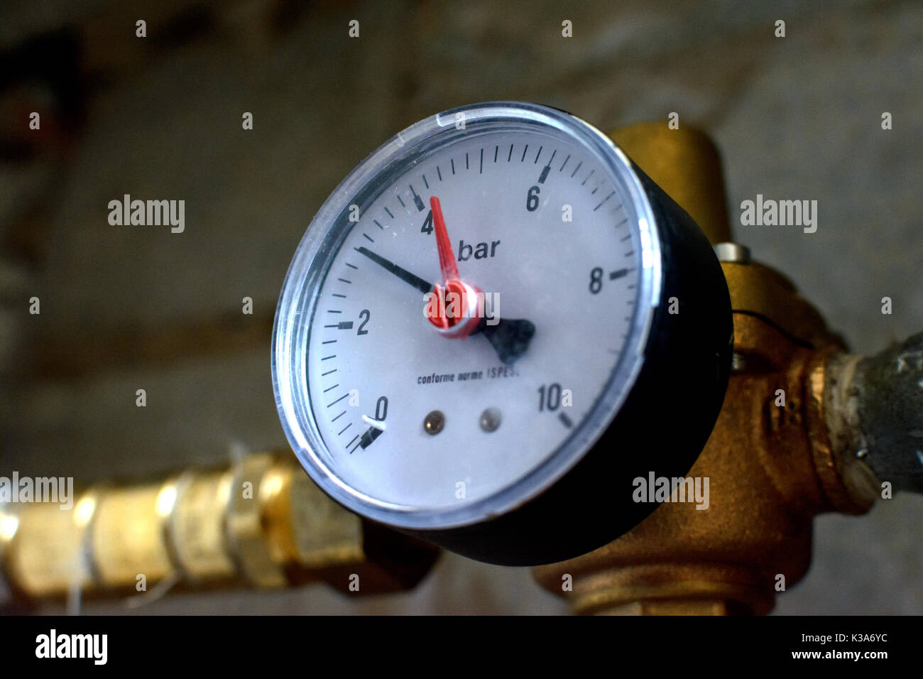 Wasserdruck -Fotos und -Bildmaterial in hoher Auflösung – Alamy