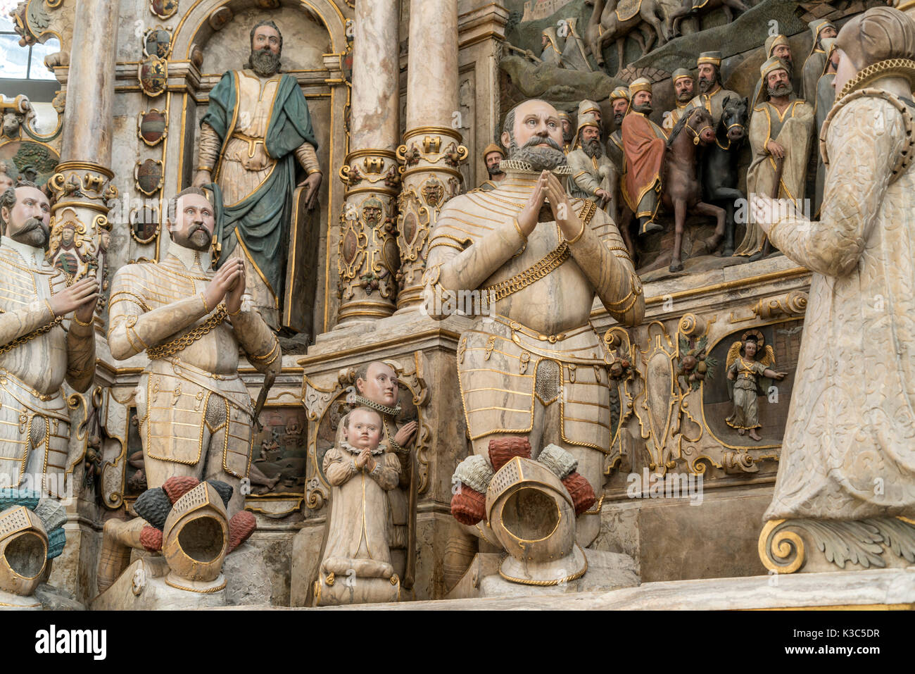Alabaster Epitaph in der Morizkirche Coburg, Oberfranken, Bayern, Deutschland | Renaissance alabaster Epitaph, Morizkirche, Coburg, Obere Franc Stockfoto