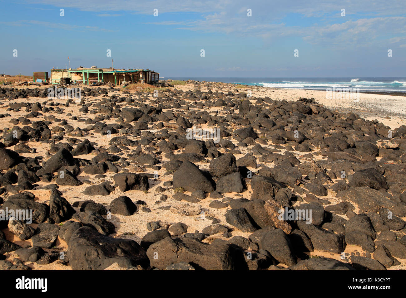 Strand Angeln shack Gebäude in der Nähe von Majanicho auf der Nordküste von Fuerteventura, Kanarische Inseln, Spanien Stockfoto