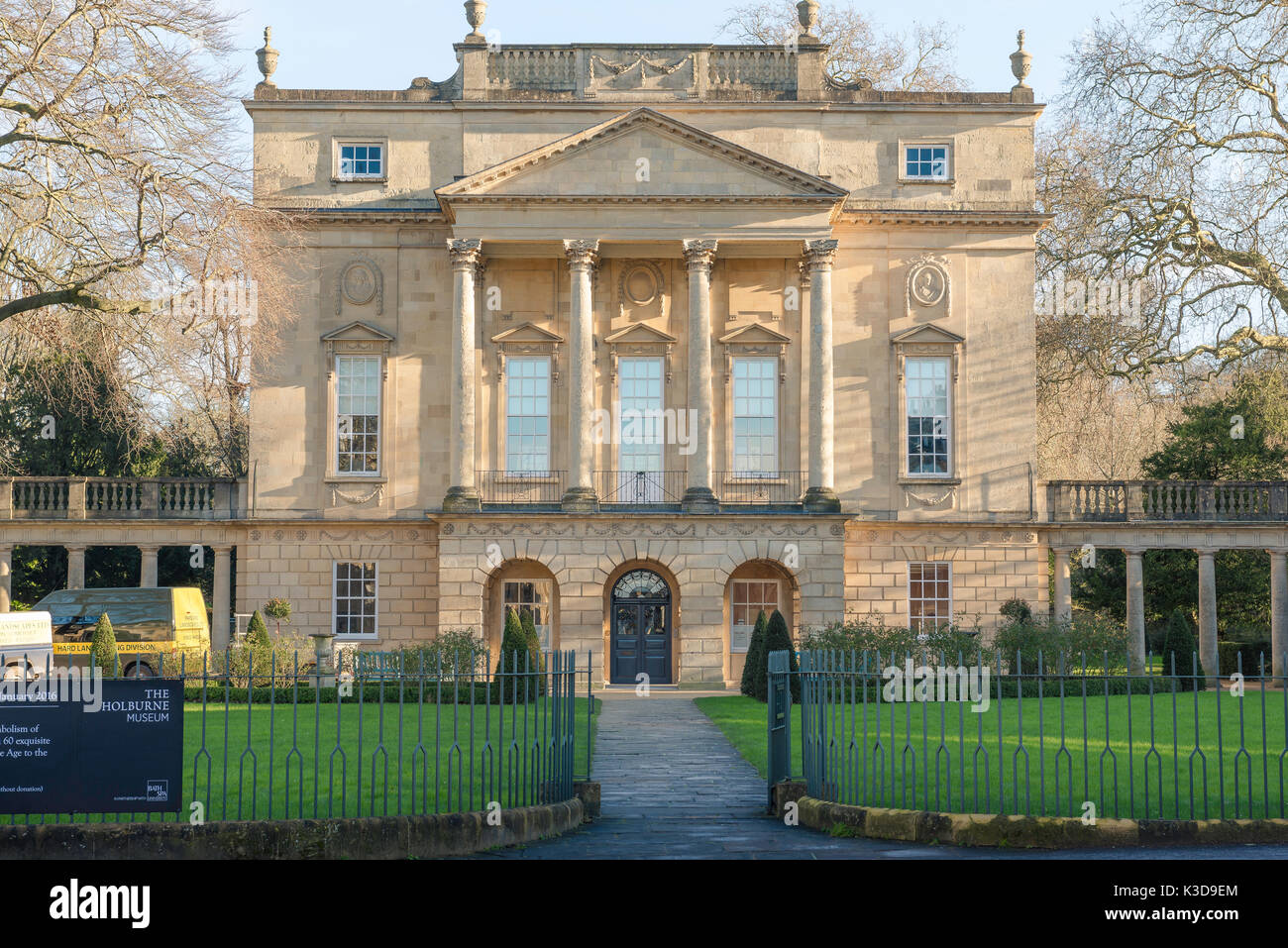 Holburne Museum Badewanne, vor der die Holburne Museum in Bad, einem großen georgischen palladianischen Stil Gebäude, in dem sich eine umfangreiche Art Gallery, UK. Stockfoto